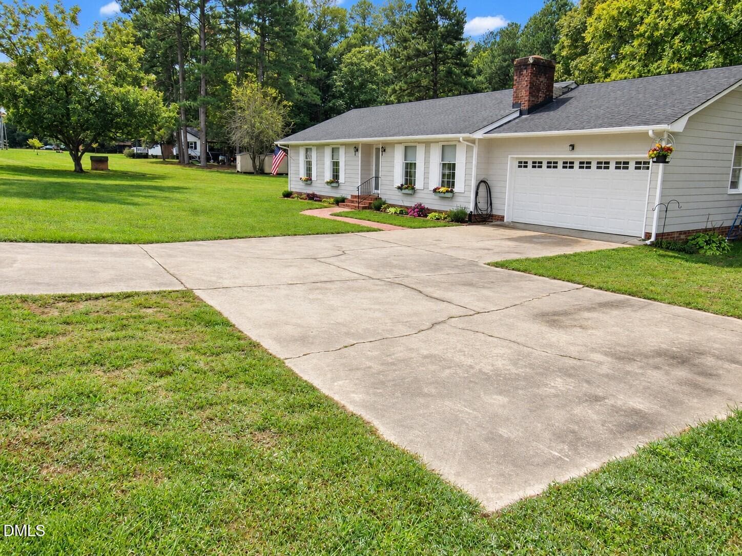 Front view - 1565 Spring Valley Lake Road, Henderson, NC 27537, Henderson