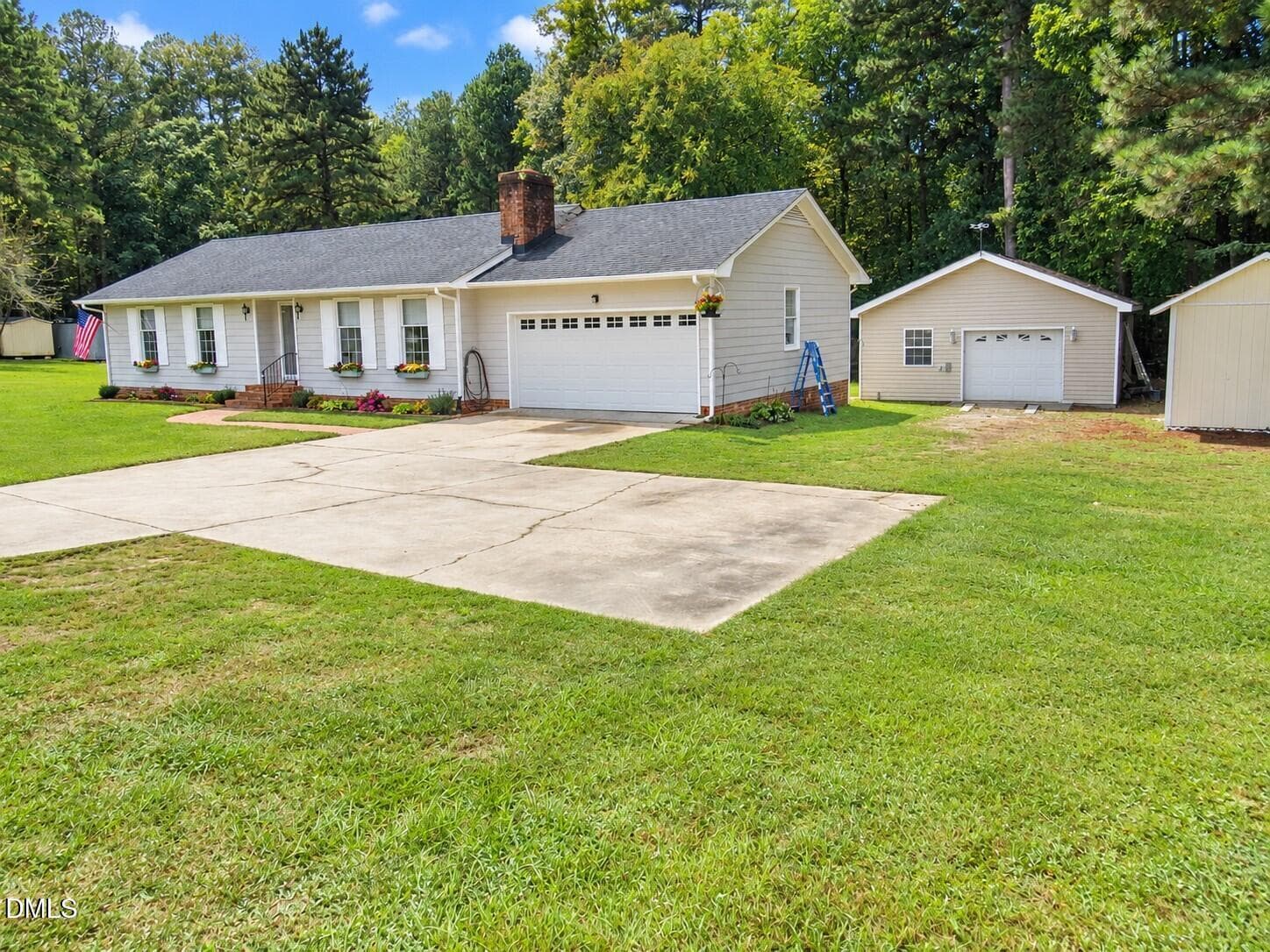 Front view - 1565 Spring Valley Lake Road, Henderson, NC 27537
