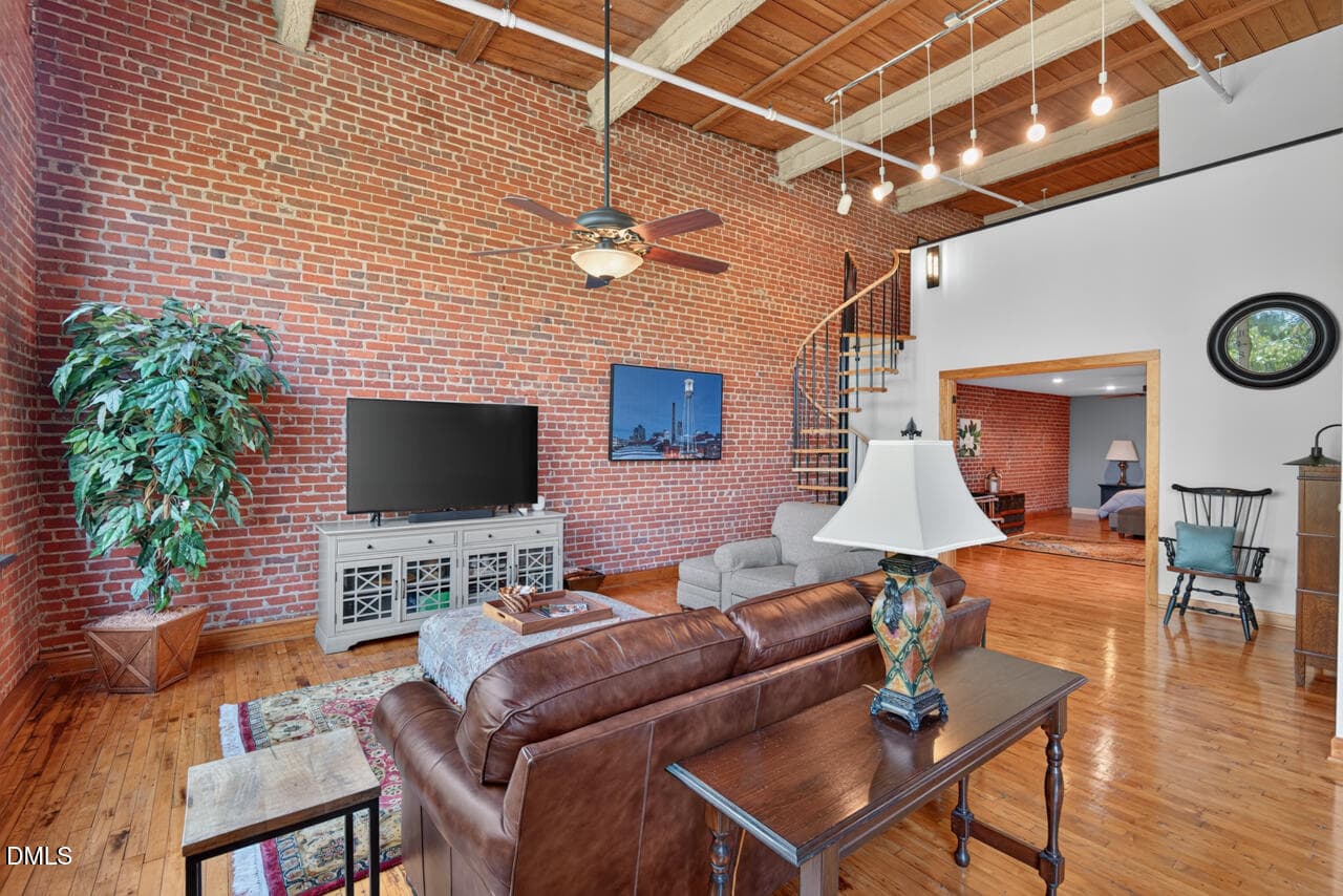 17 - 500 N Duke Street, Durham, NC 27701