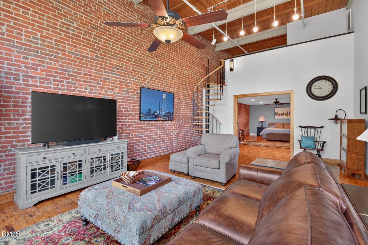 18 - 500 N Duke Street, Durham, NC 27701