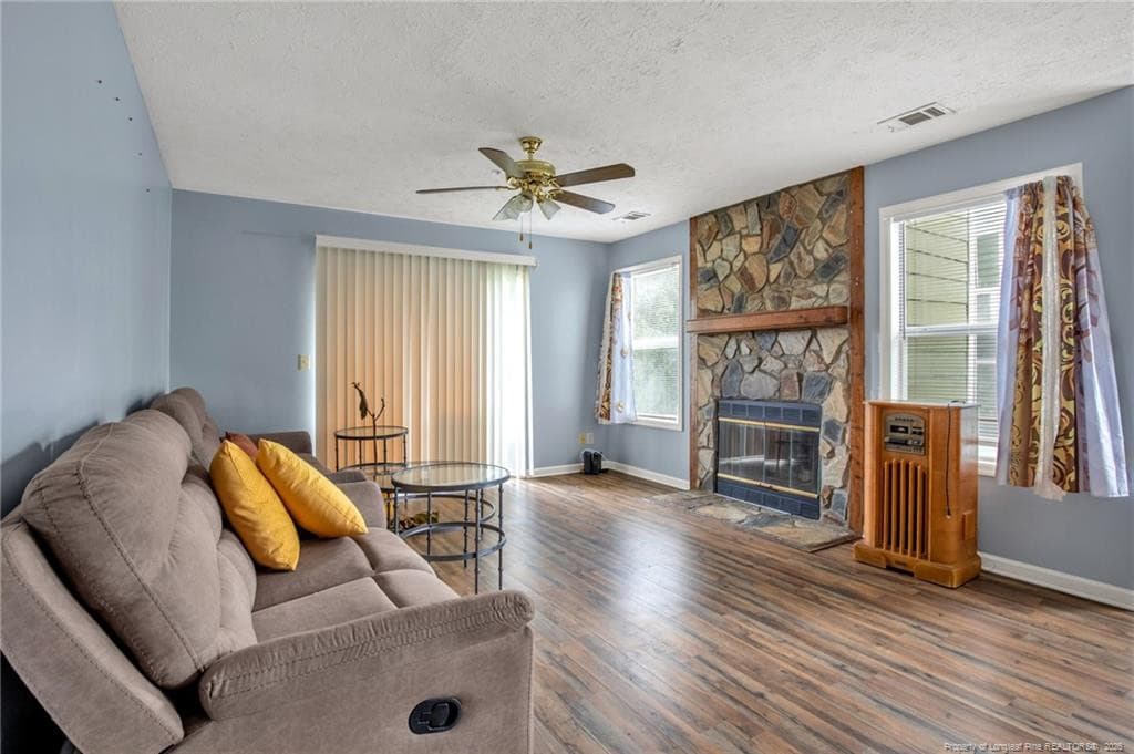 Living Room - 946 Stewarts Creek Drive 8, Fayetteville, NC 28314, Fayetteville