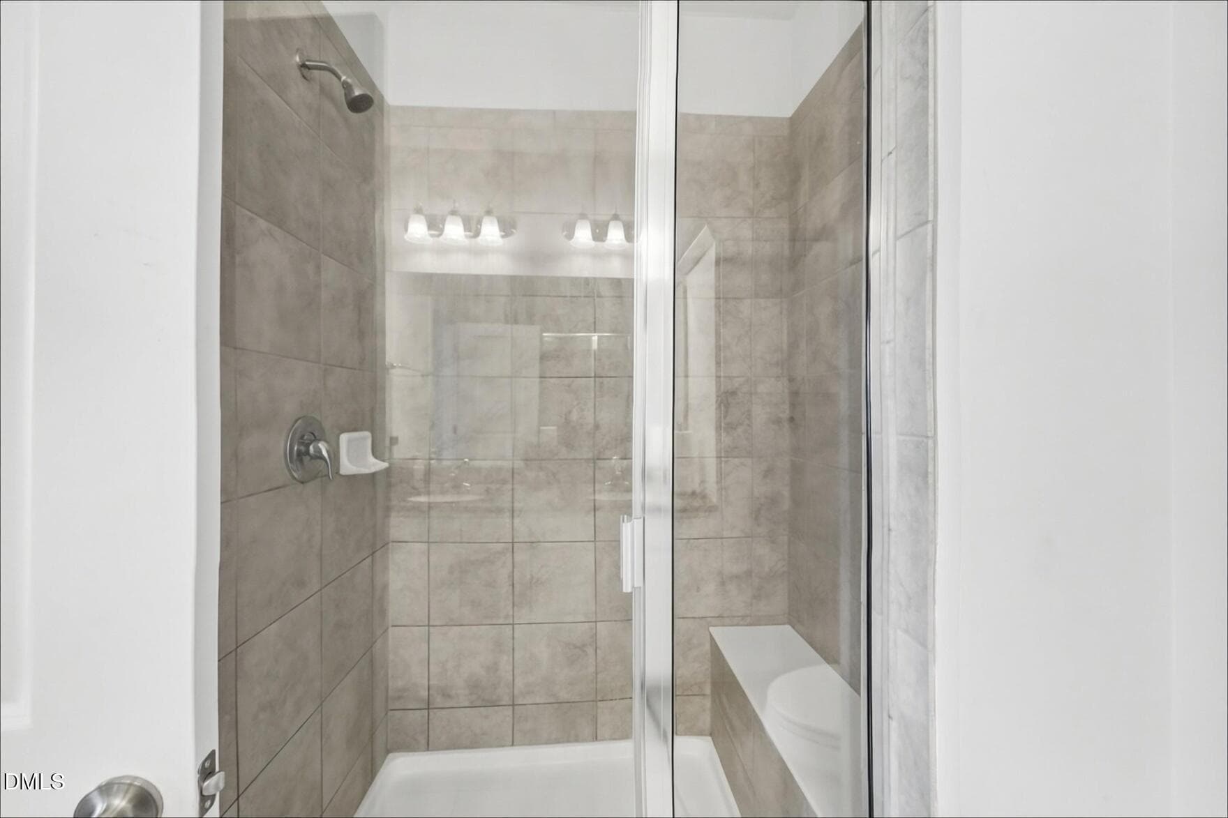 12_Bathroom-03 - 1037 Islip Place, Durham, NC 27703
