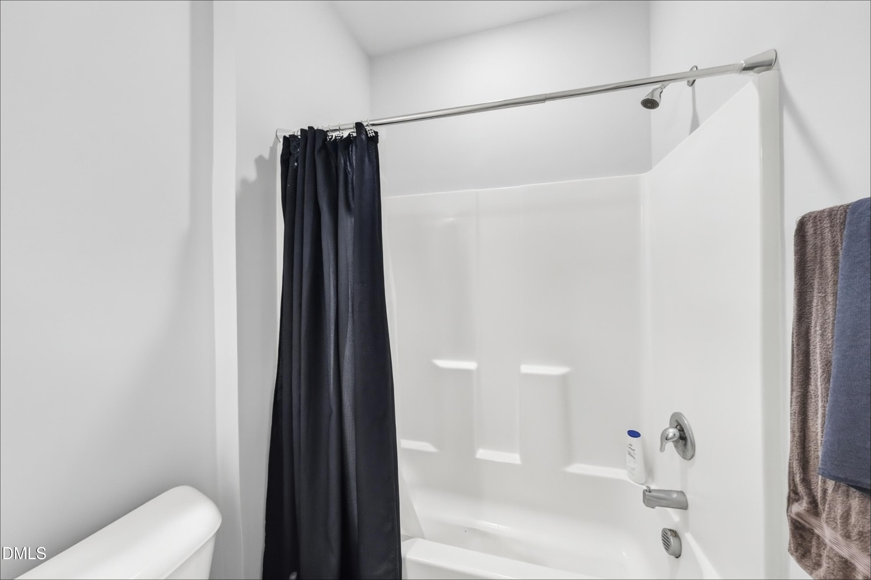 14_Bathroom-01 - 1037 Islip Place, Durham, NC 27703