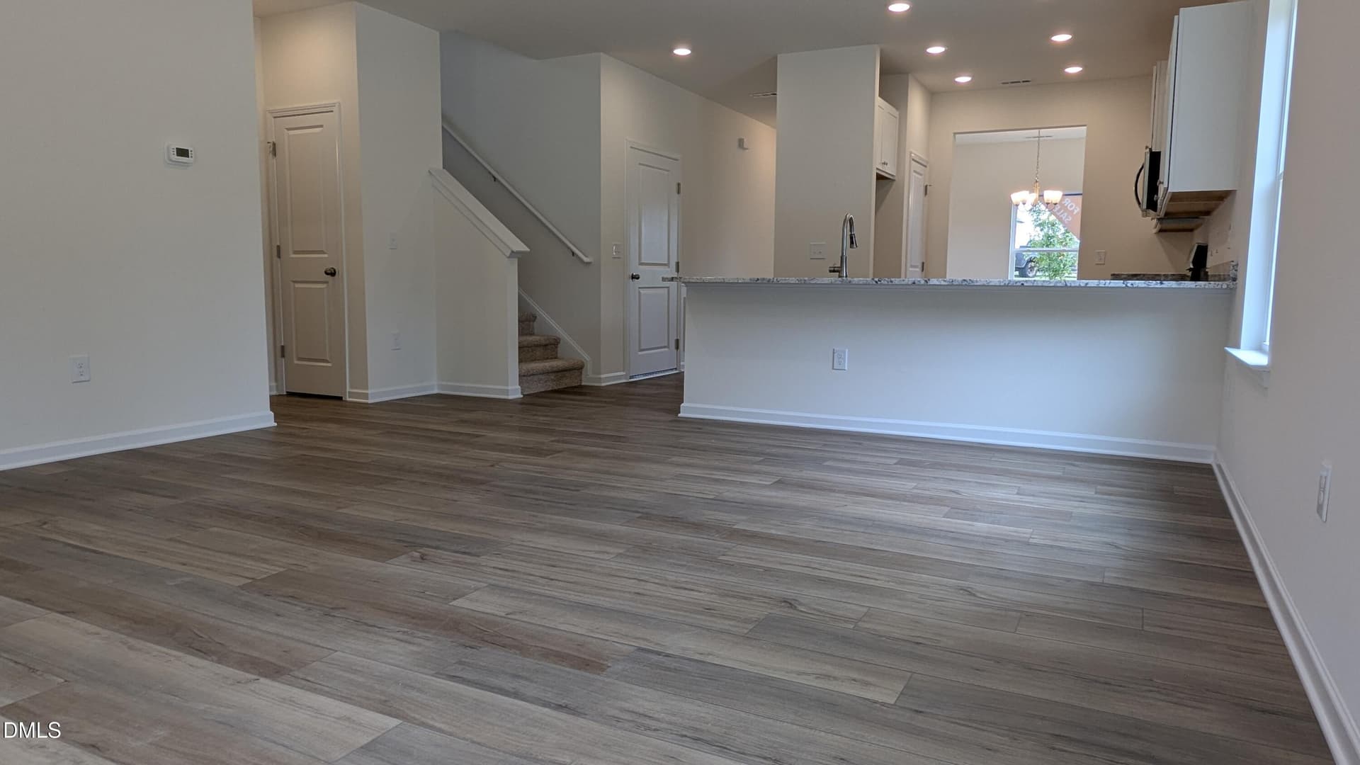 Family Room - 354 White Azalea Way, Benson, NC 27504