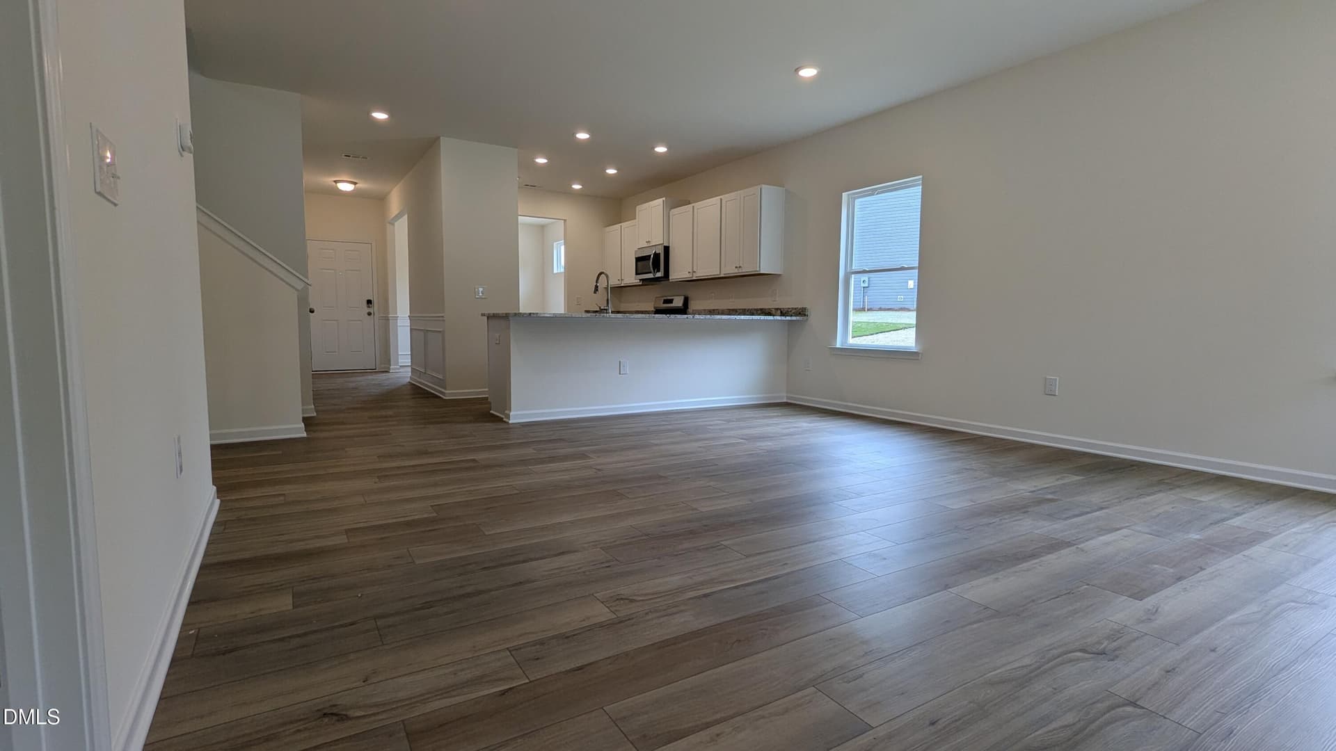 Family Room 2 - 354 White Azalea Way, Benson, NC 27504