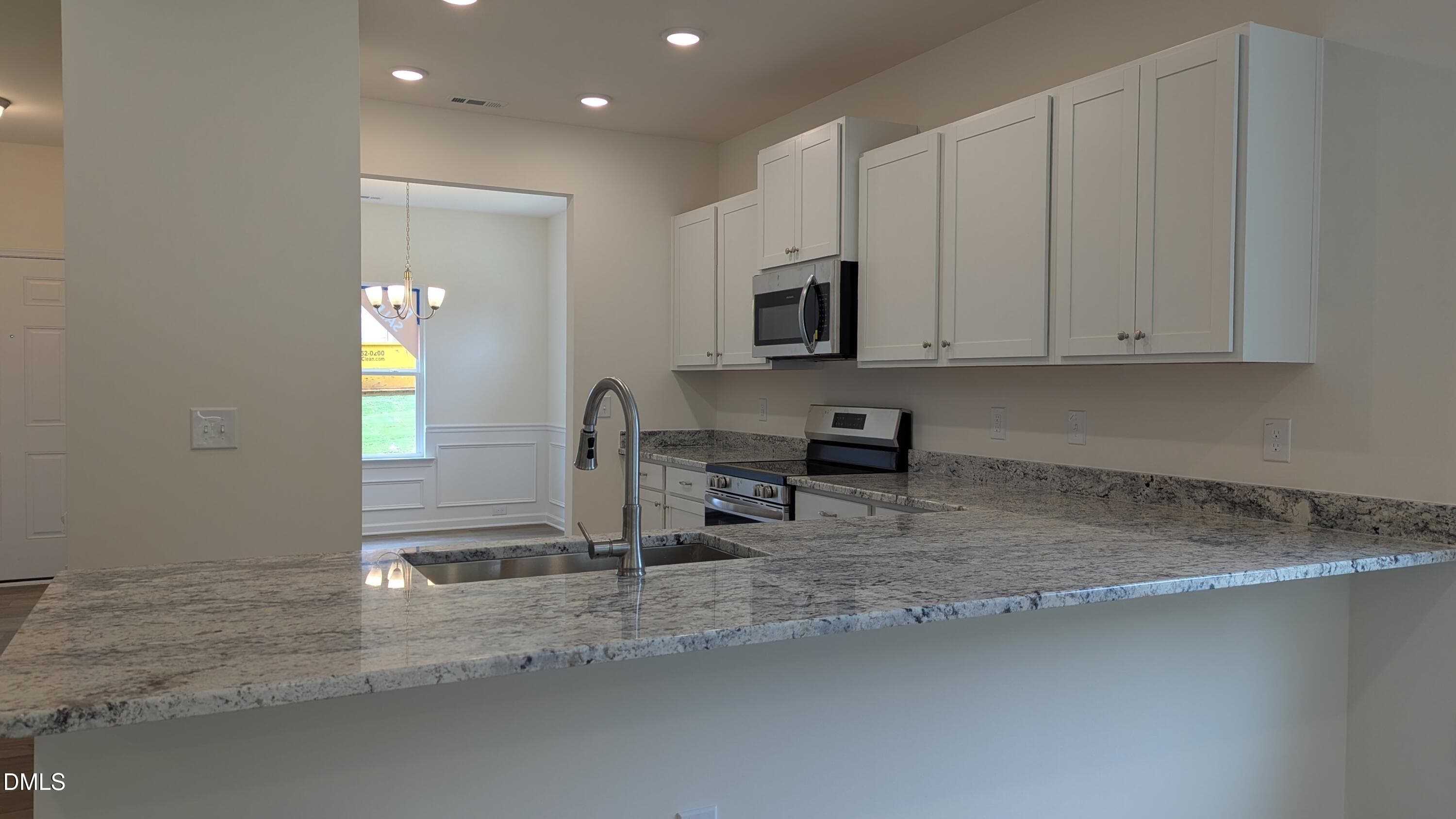 Kitchen (2) - 354 White Azalea Way, Benson, NC 27504