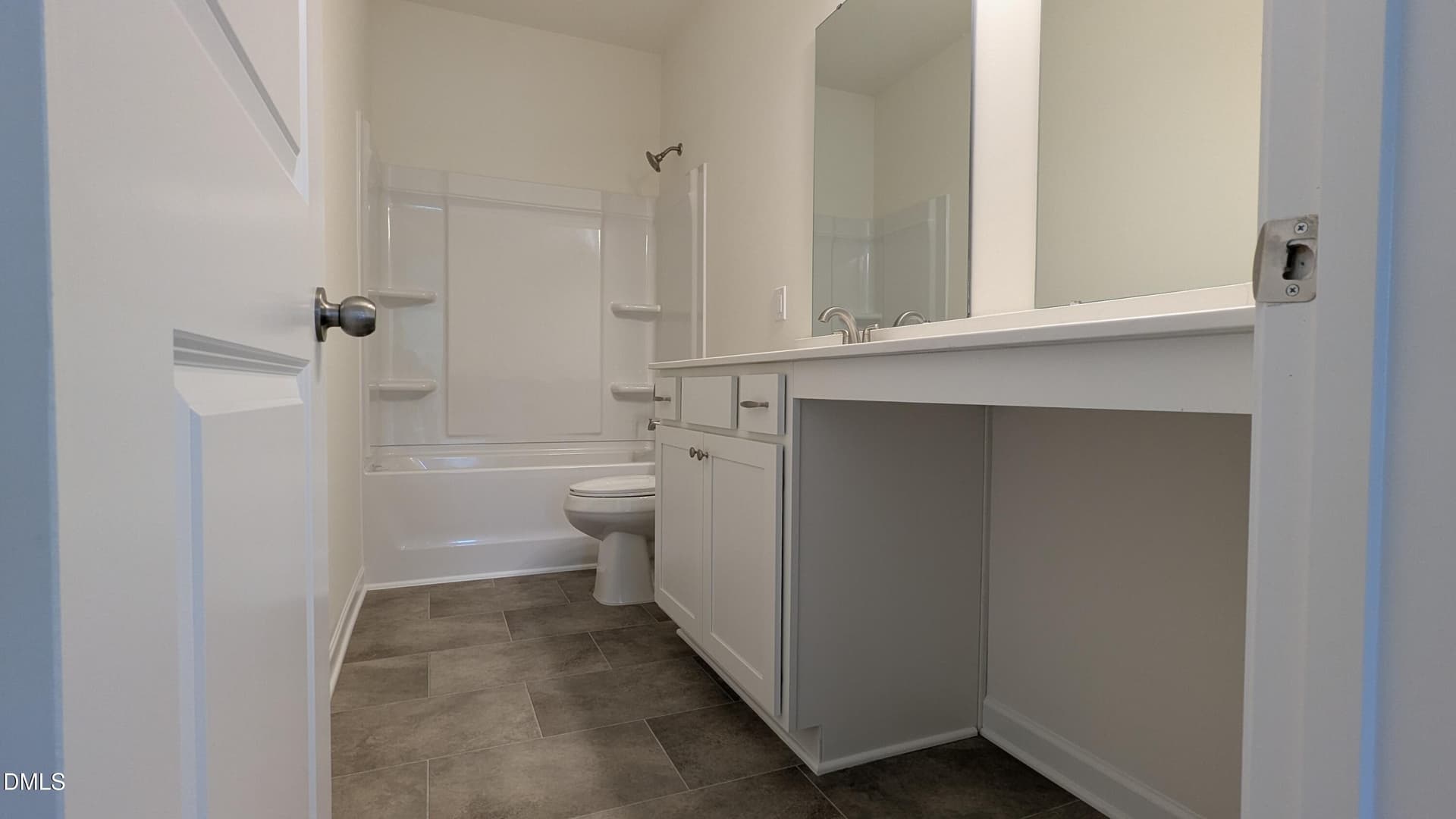 Upstairs Full Bathroom - 354 White Azalea Way, Benson, NC 27504