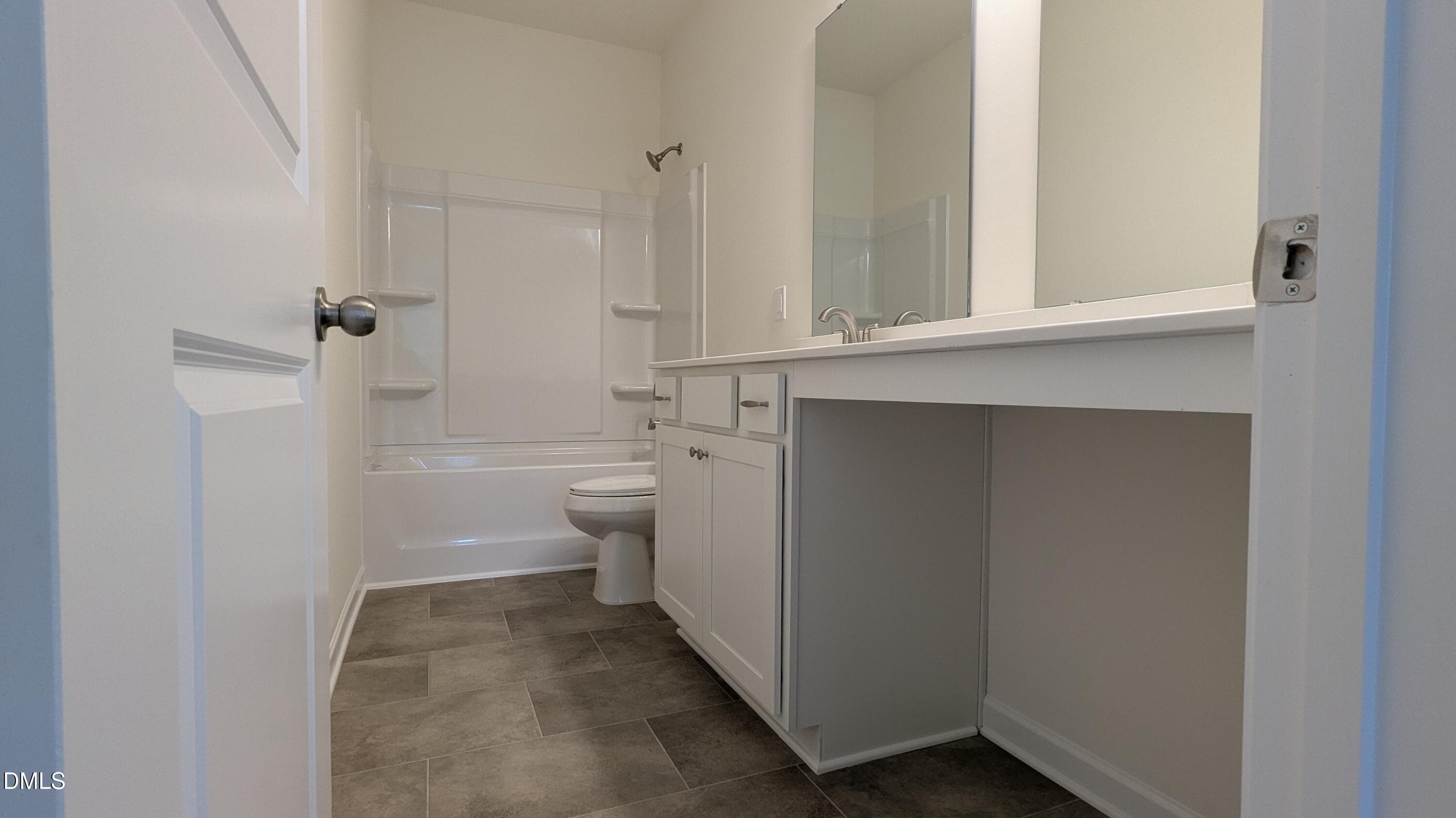 Upstairs Full Bathroom - 354 White Azalea Way, Benson, NC 27504