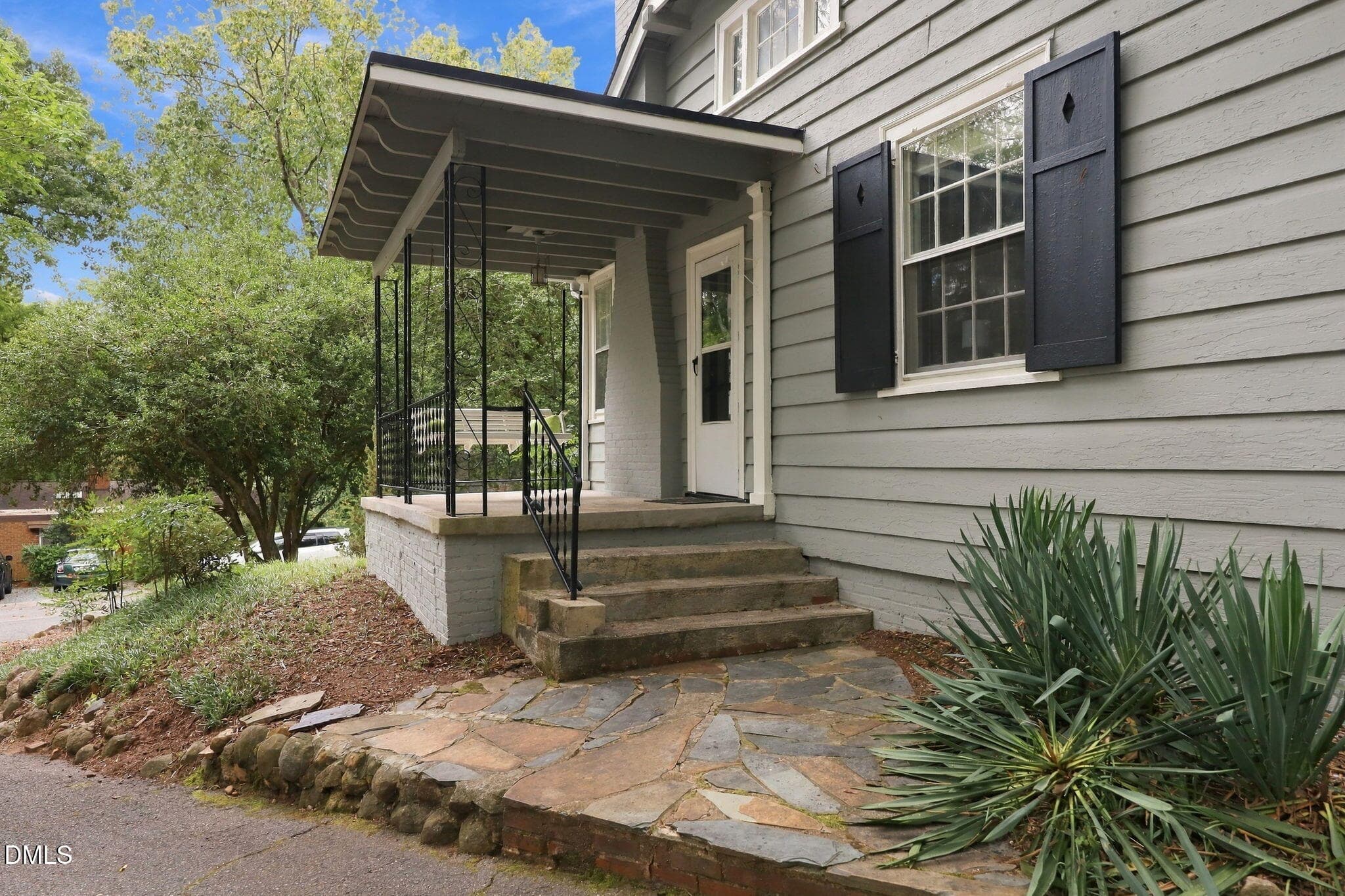 34-web-or-mls-IMG_0040 - 13 Davie Circle, Chapel Hill, NC 27514, Chapel Hill