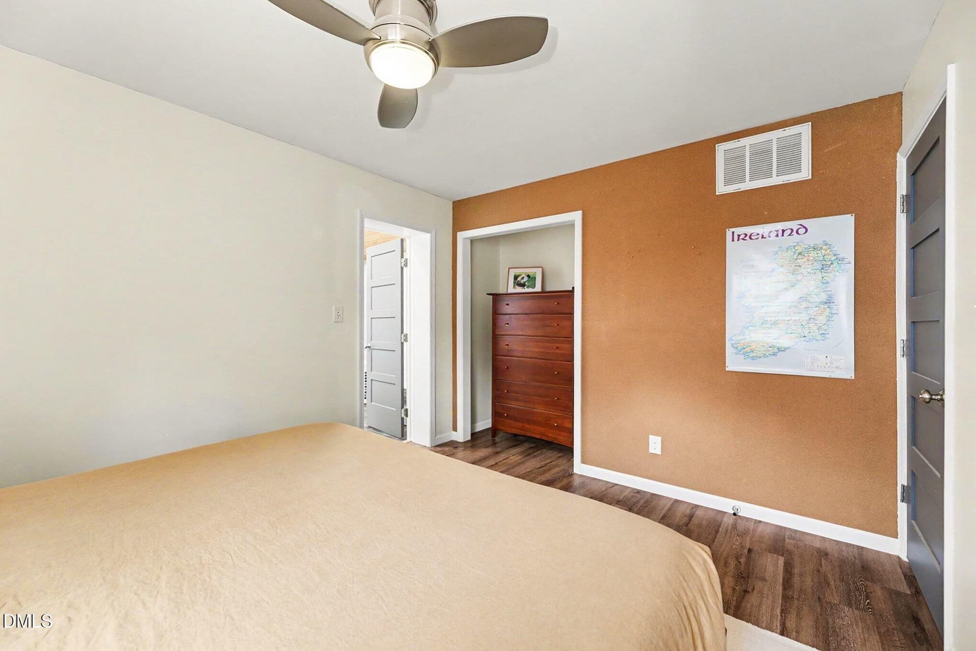 021_file_8240 - 1209 Bentley Lane, Raleigh, NC 27610