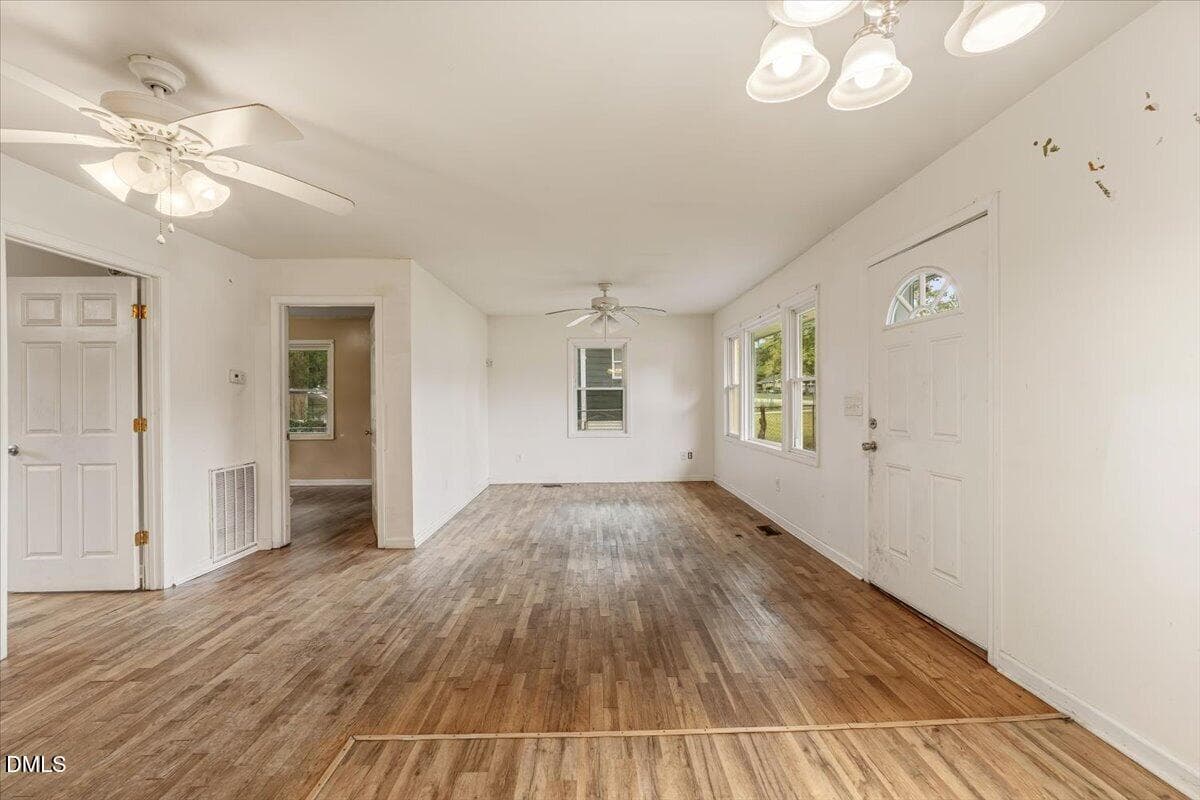 1000010604 - 1850 S Clearview Drive, Henderson, NC 27536