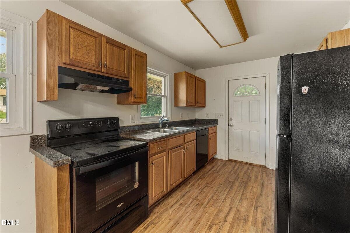 1000010606 - 1850 S Clearview Drive, Henderson, NC 27536