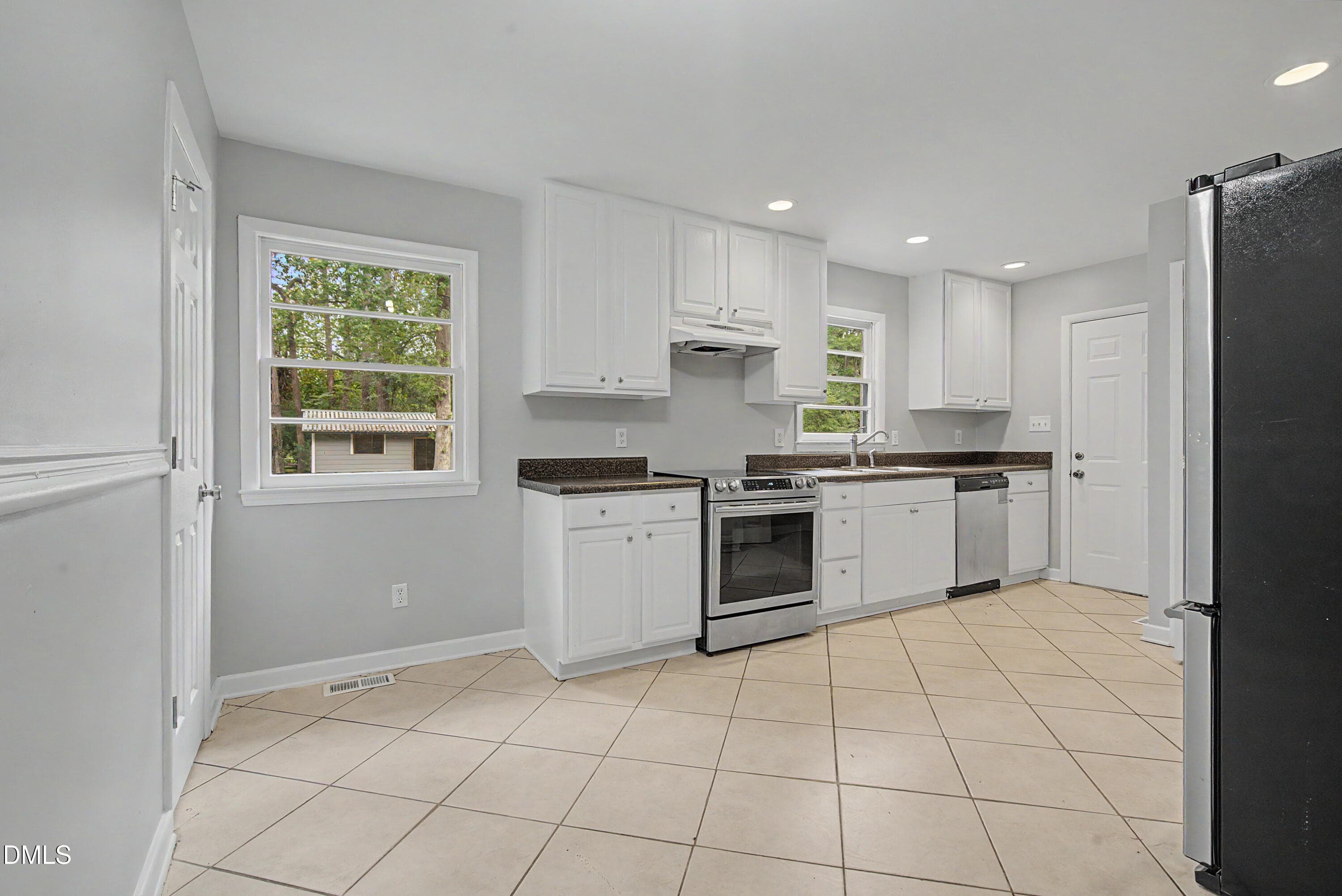 DSC09935 - 3909 Cobb Street, Garner, NC 27529