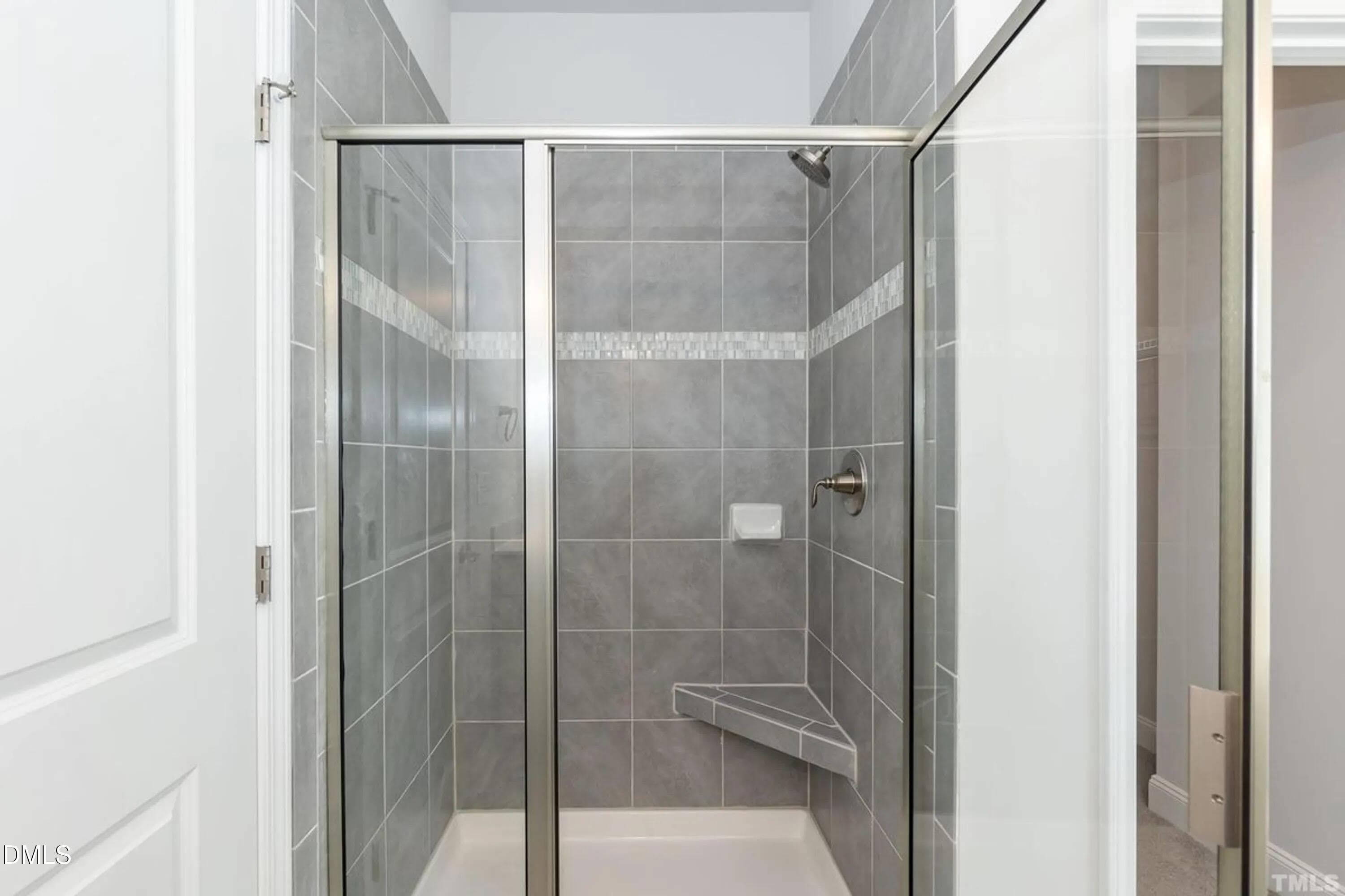 2628 Tile Shower - 128 Sugar Pine Road 63, Rocky Mount, NC 27804