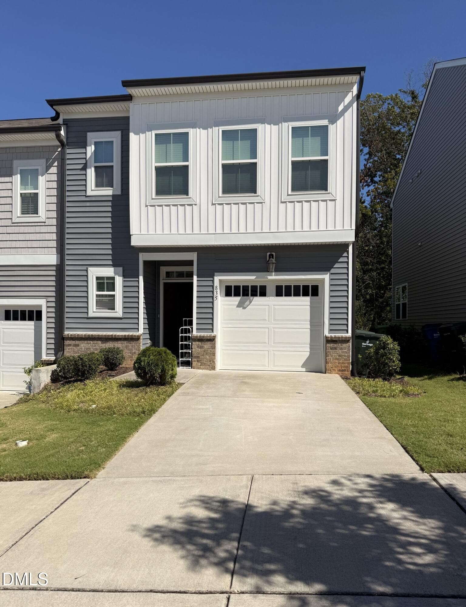 09-Front-Exterior-End-Unit - 835 Oak Center Drive, Raleigh, NC 27610