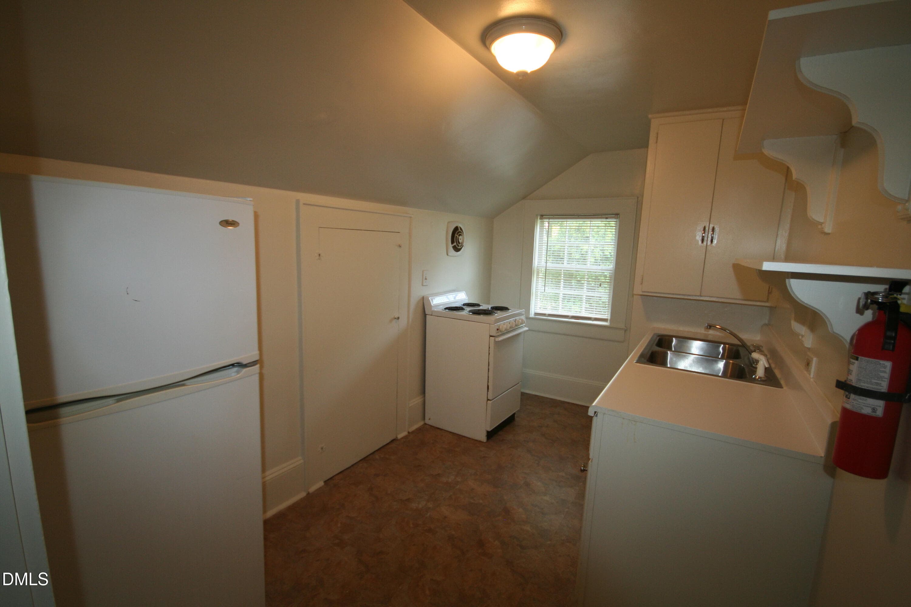 B- Kitchen - 1009 Golf Street, Durham, NC 27705, Durham