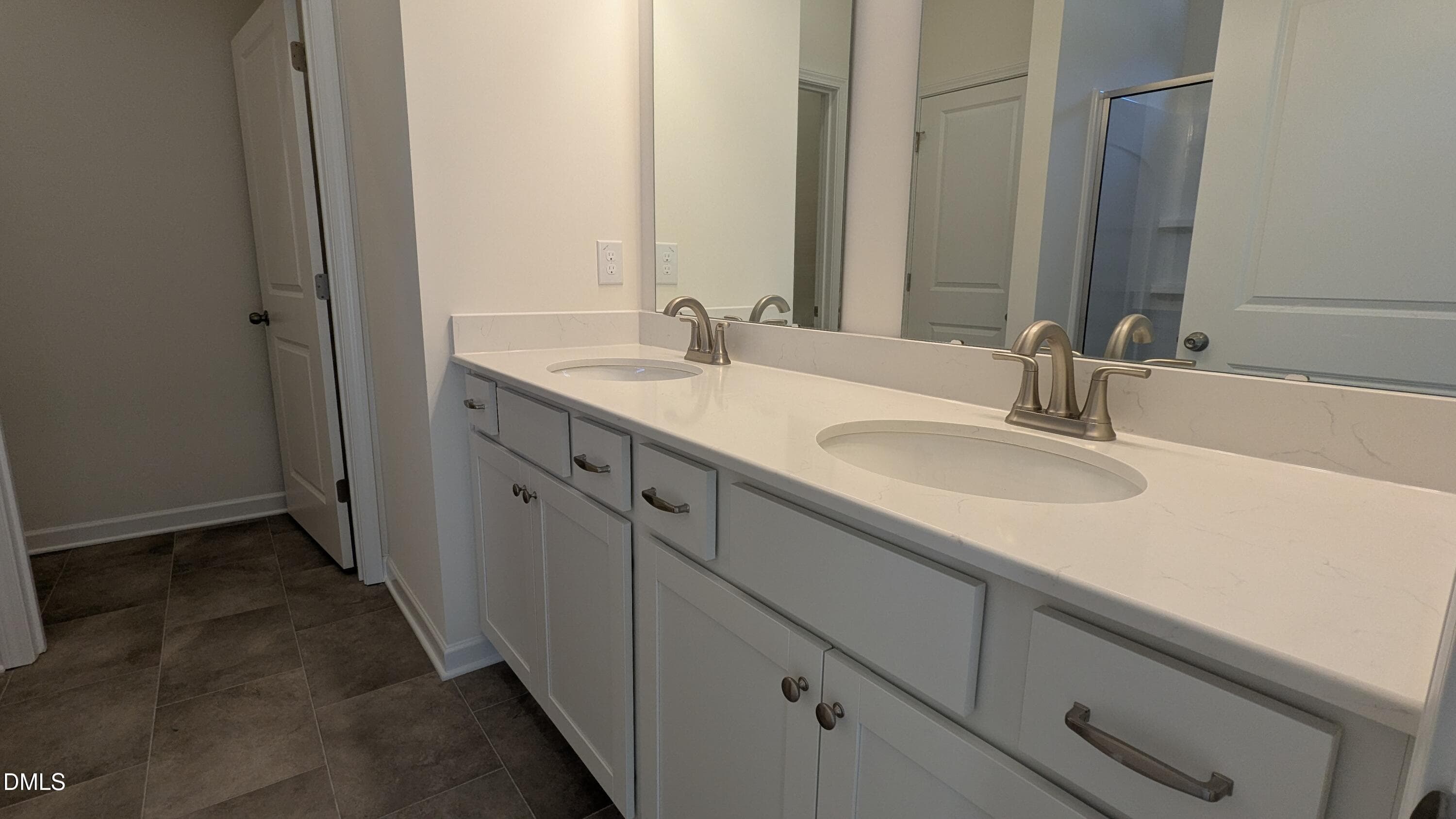 Primary Double Vanity - 354 White Azalea Way, Benson, NC 27504