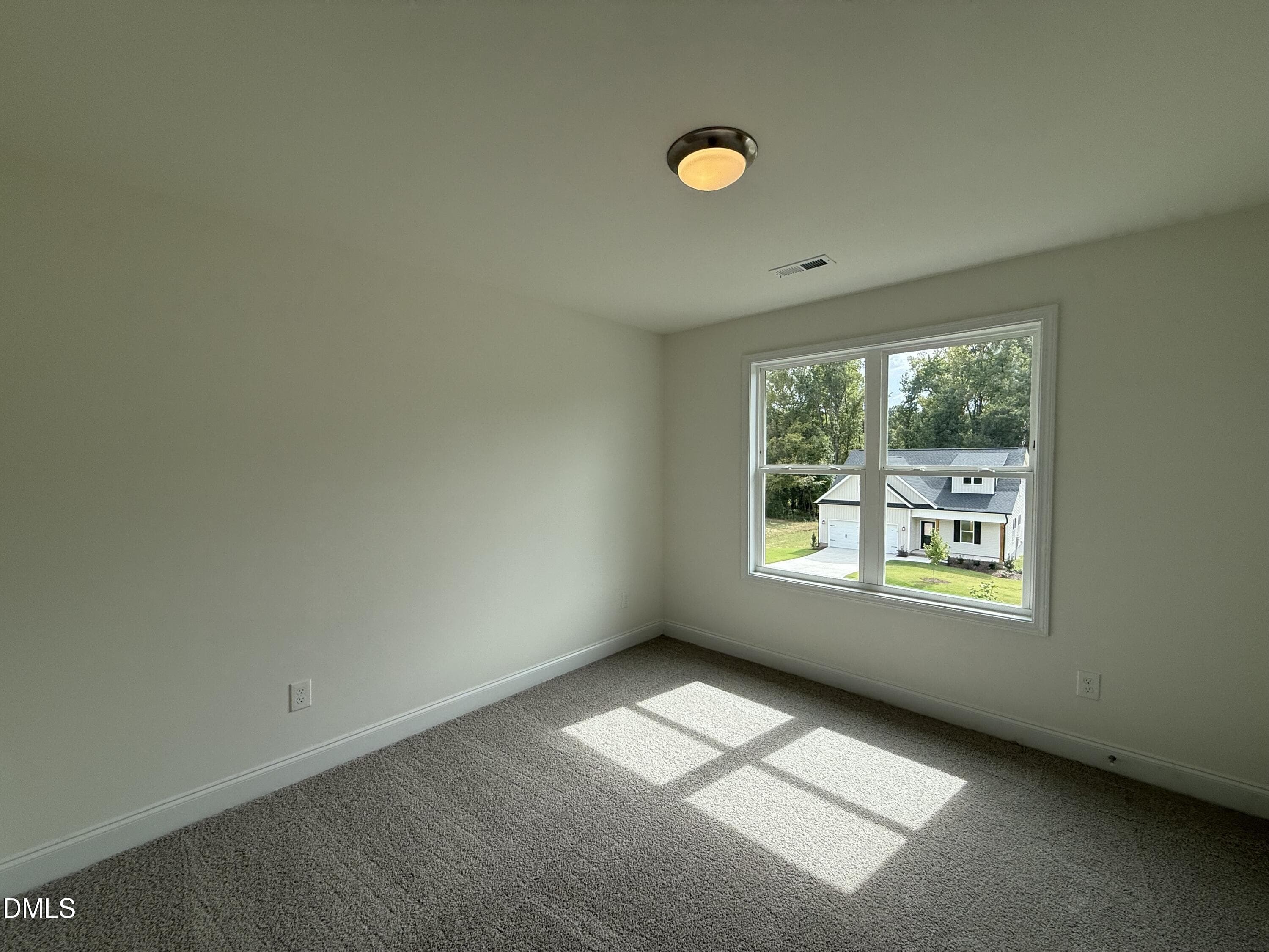 Move In Ready! - 56 Zambezi Court, Zebulon, NC 27597