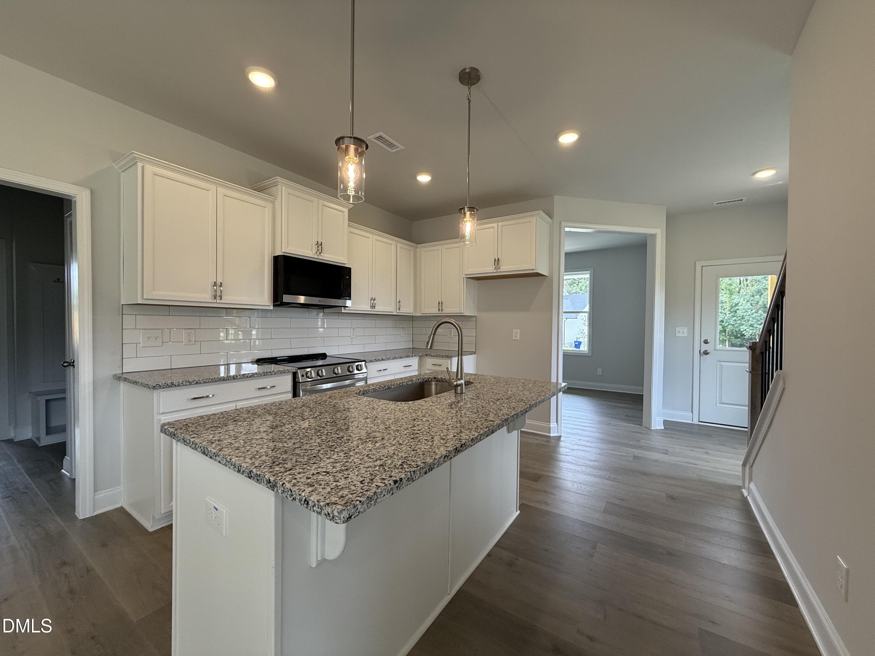 Move In Ready! - 32 Zambezi Court, Zebulon, NC 27597