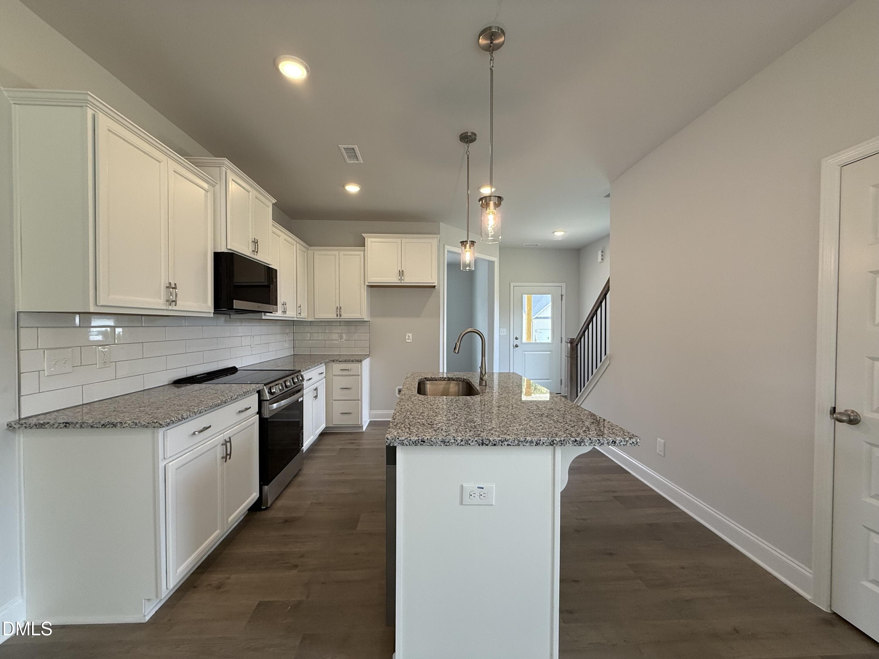 Move In Ready! - 32 Zambezi Court, Zebulon, NC 27597
