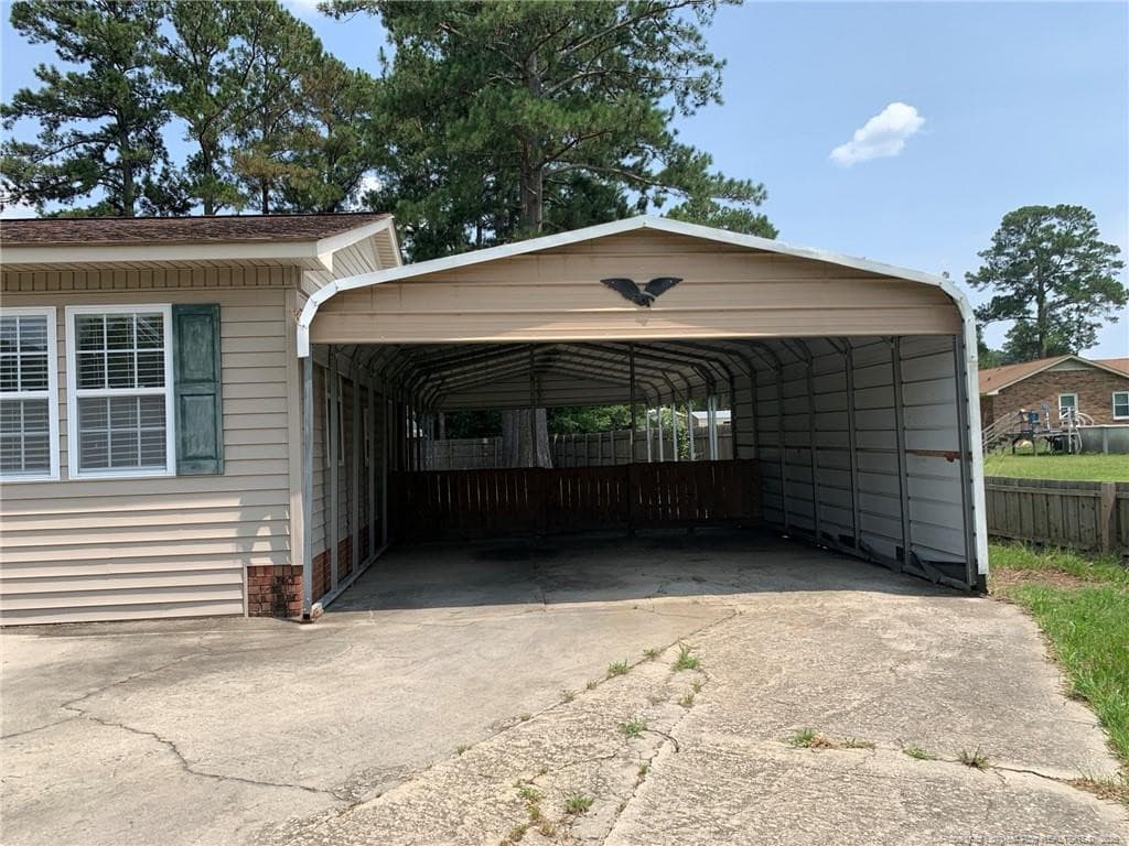 Photo 2 - 602 5th Street, Bladenboro, NC 28320