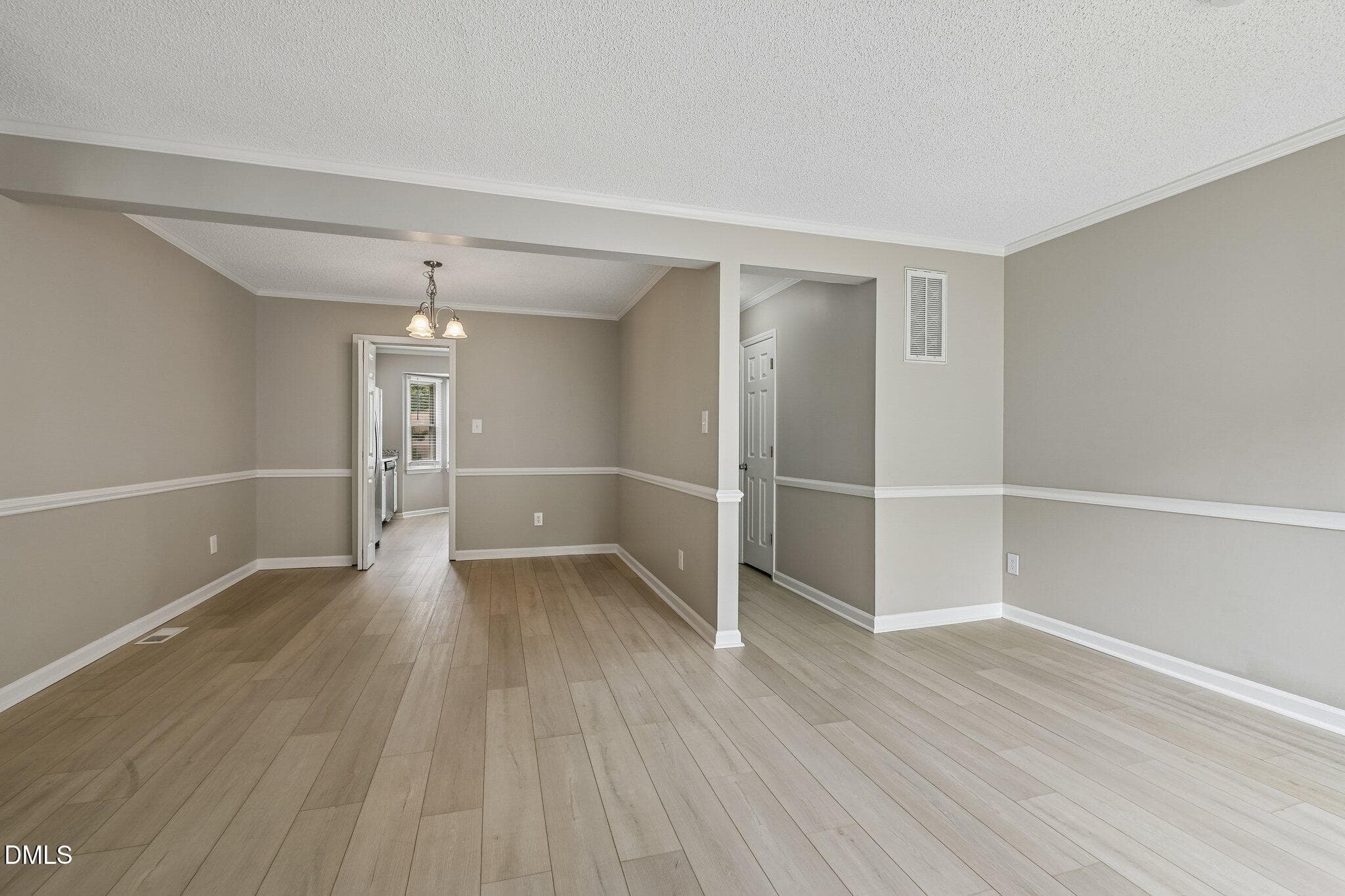 15-web-or-mls-Thetford Ct-S0610-008 - 6556 Thetford Court, Raleigh, NC 27615