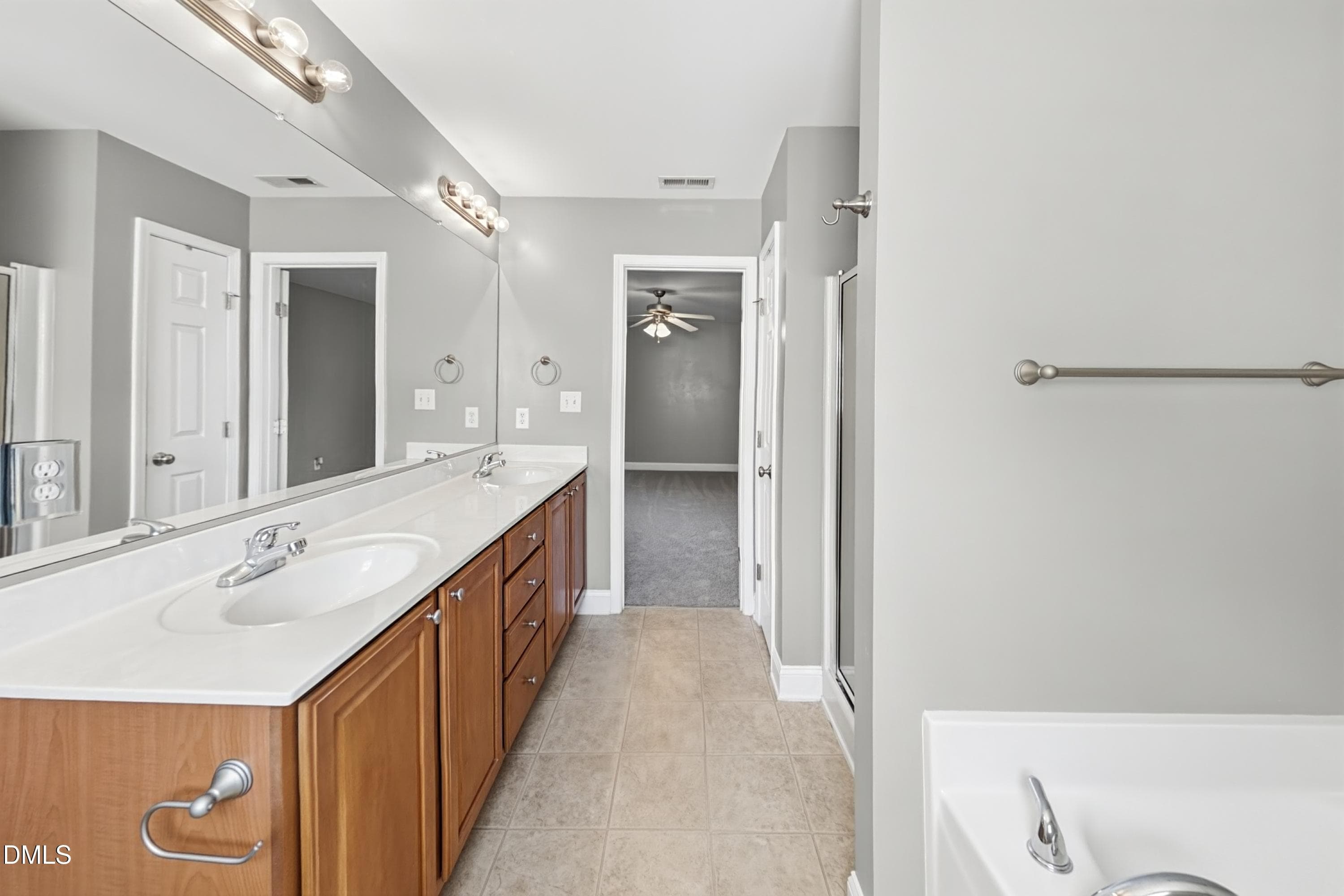 12_Bathroom-01 - 3914 Magnolia Pond Road, Raleigh, NC 27610