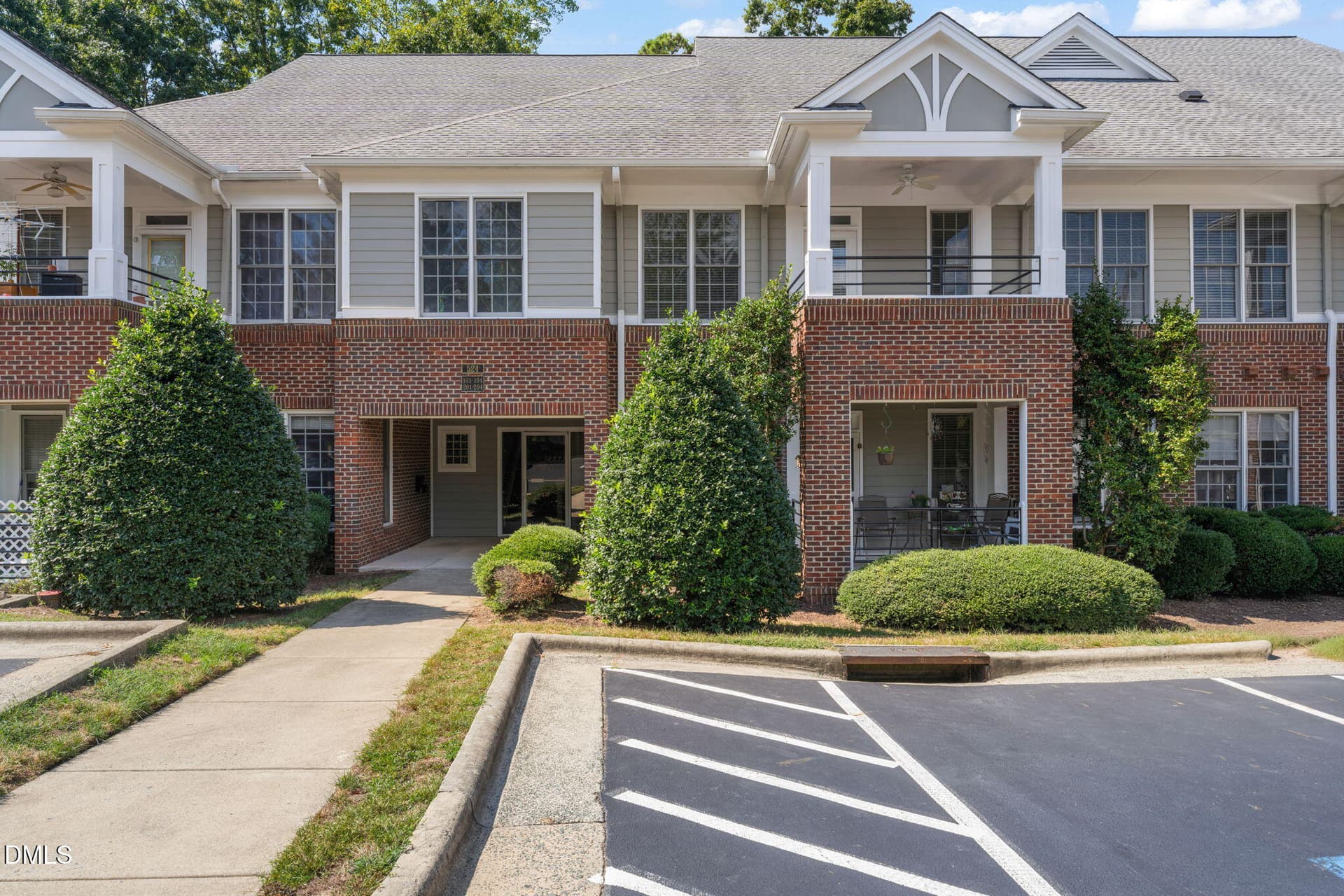 524 Aberdeen Drive 204, Chapel Hill, NC 27516