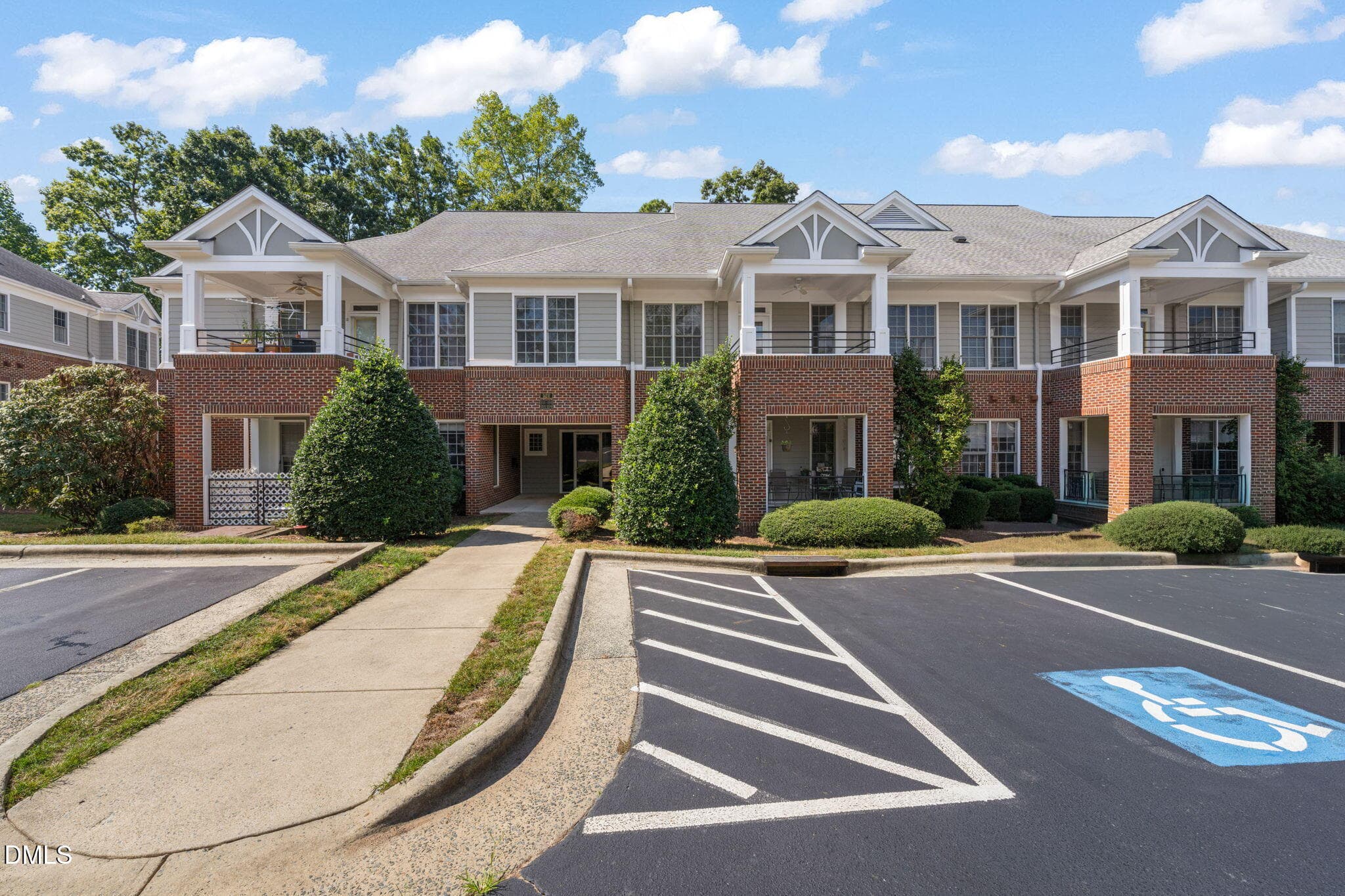 27-web-or-mls-untitled-5 - 524 Aberdeen Drive 204, Chapel Hill, NC 27516, Chapel Hill