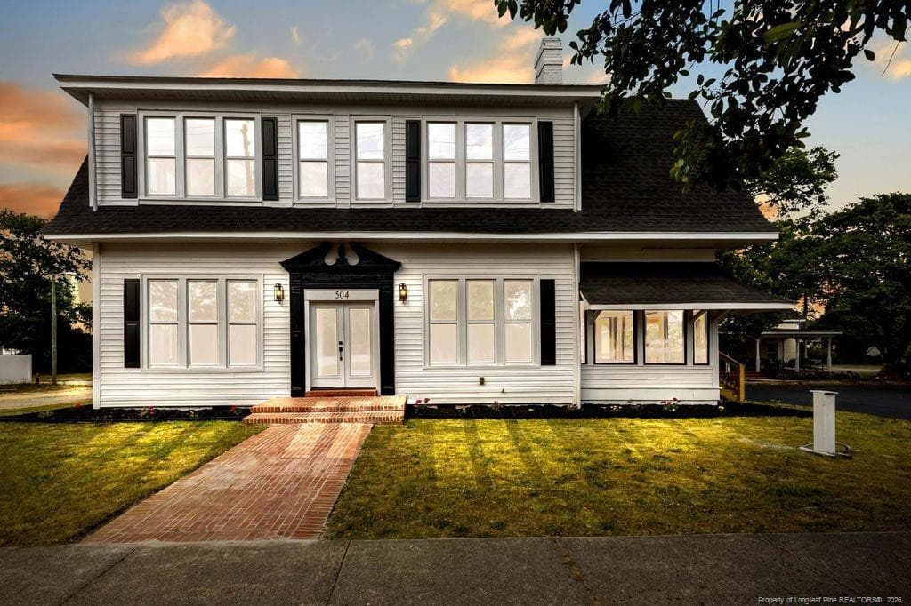 504 W Broad Street, Dunn, NC 28334