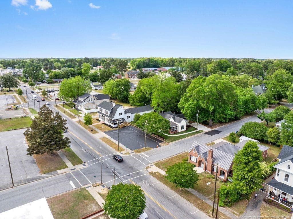 Photo 4 - 504 W Broad Street, Dunn, NC 28334