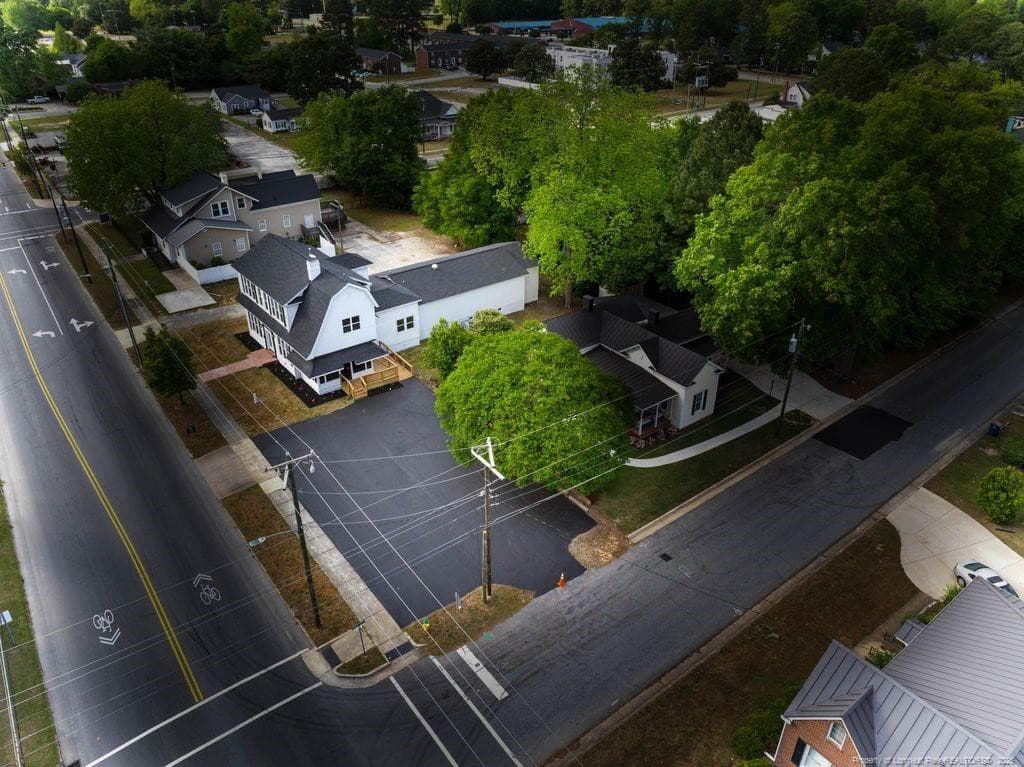 Photo 6 - 504 W Broad Street, Dunn, NC 28334