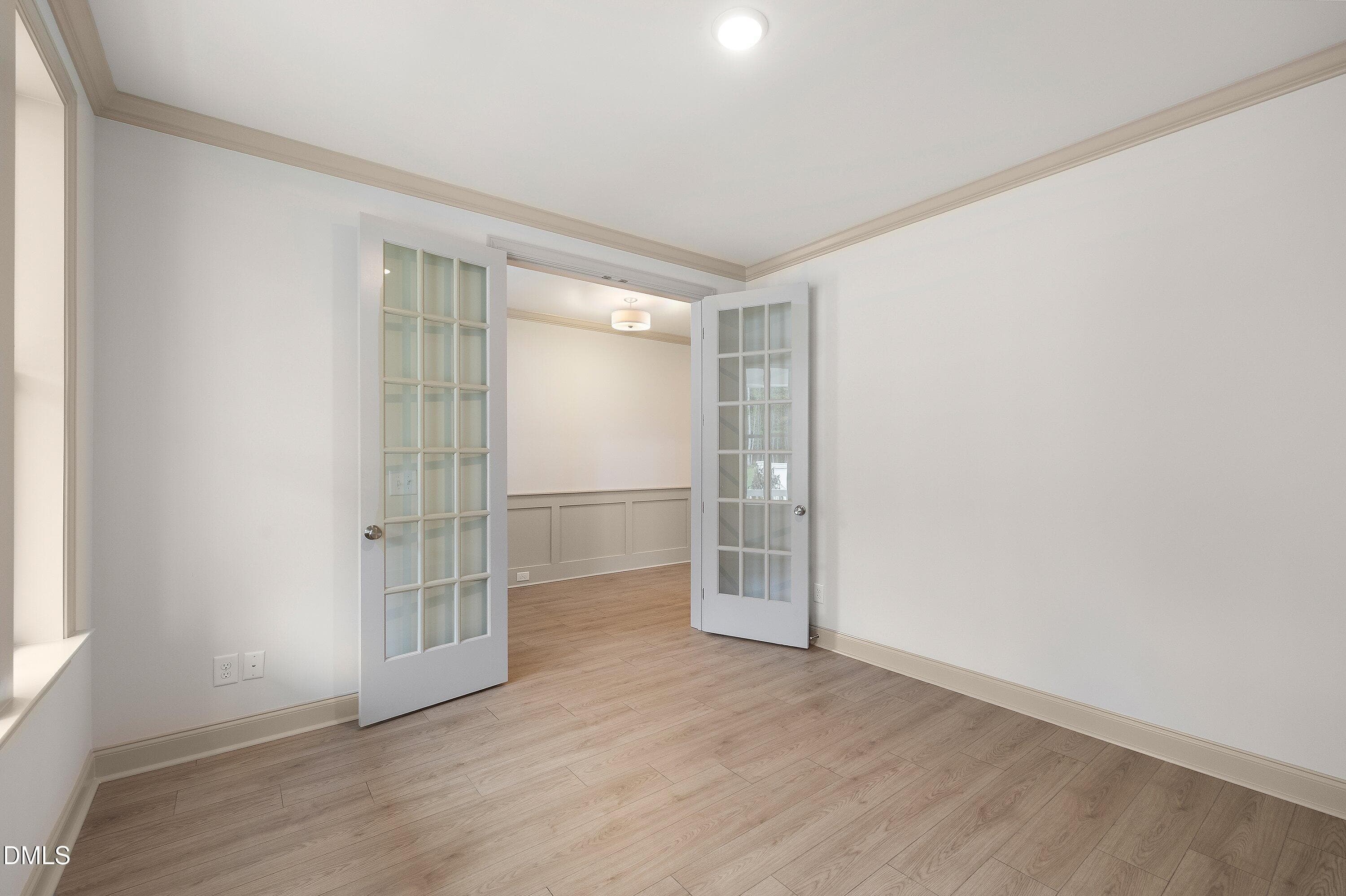 Office - 125 W Victoria Ridge Drive 29, Selma, NC 27576