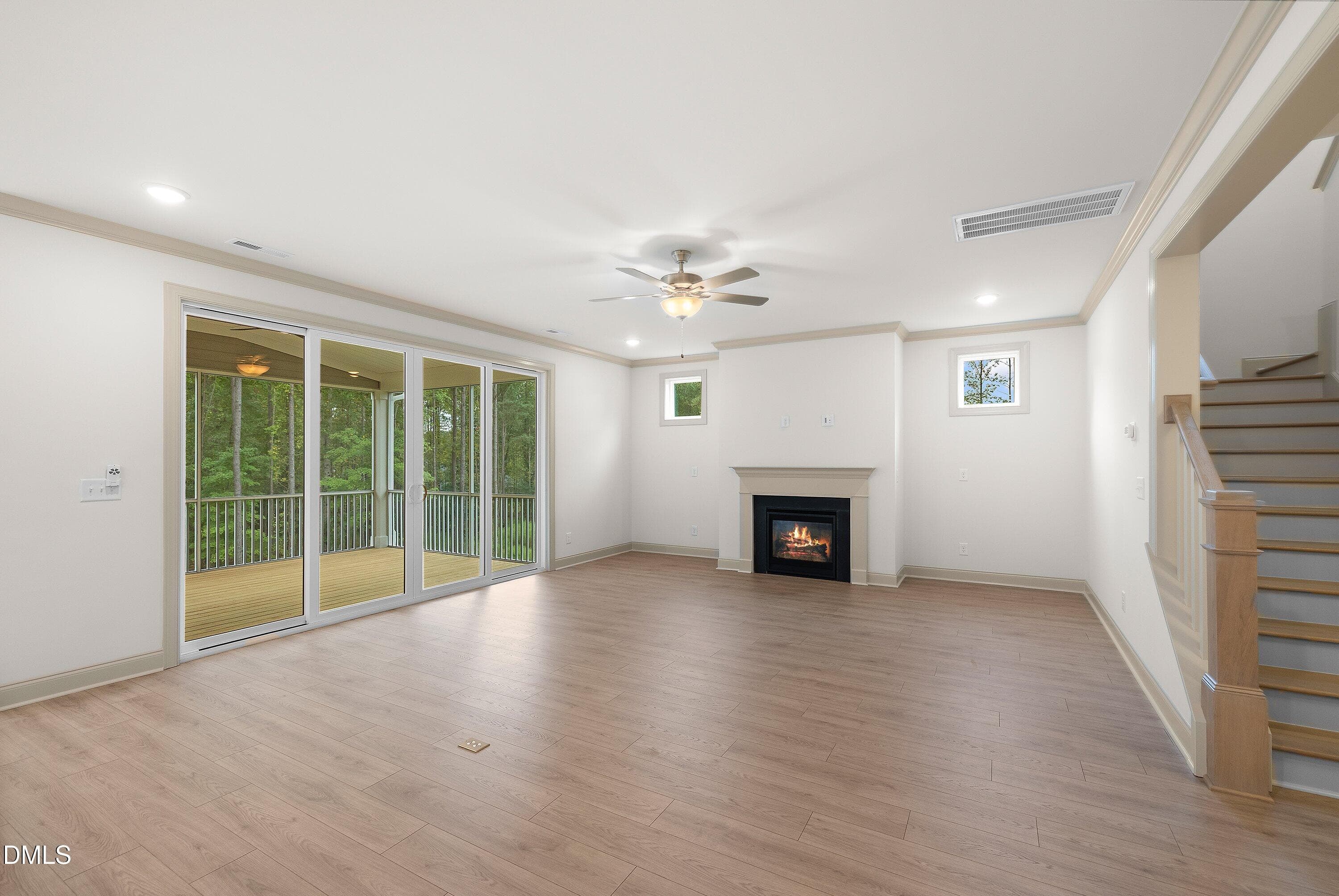 Living Room - 125 W Victoria Ridge Drive 29, Selma, NC 27576