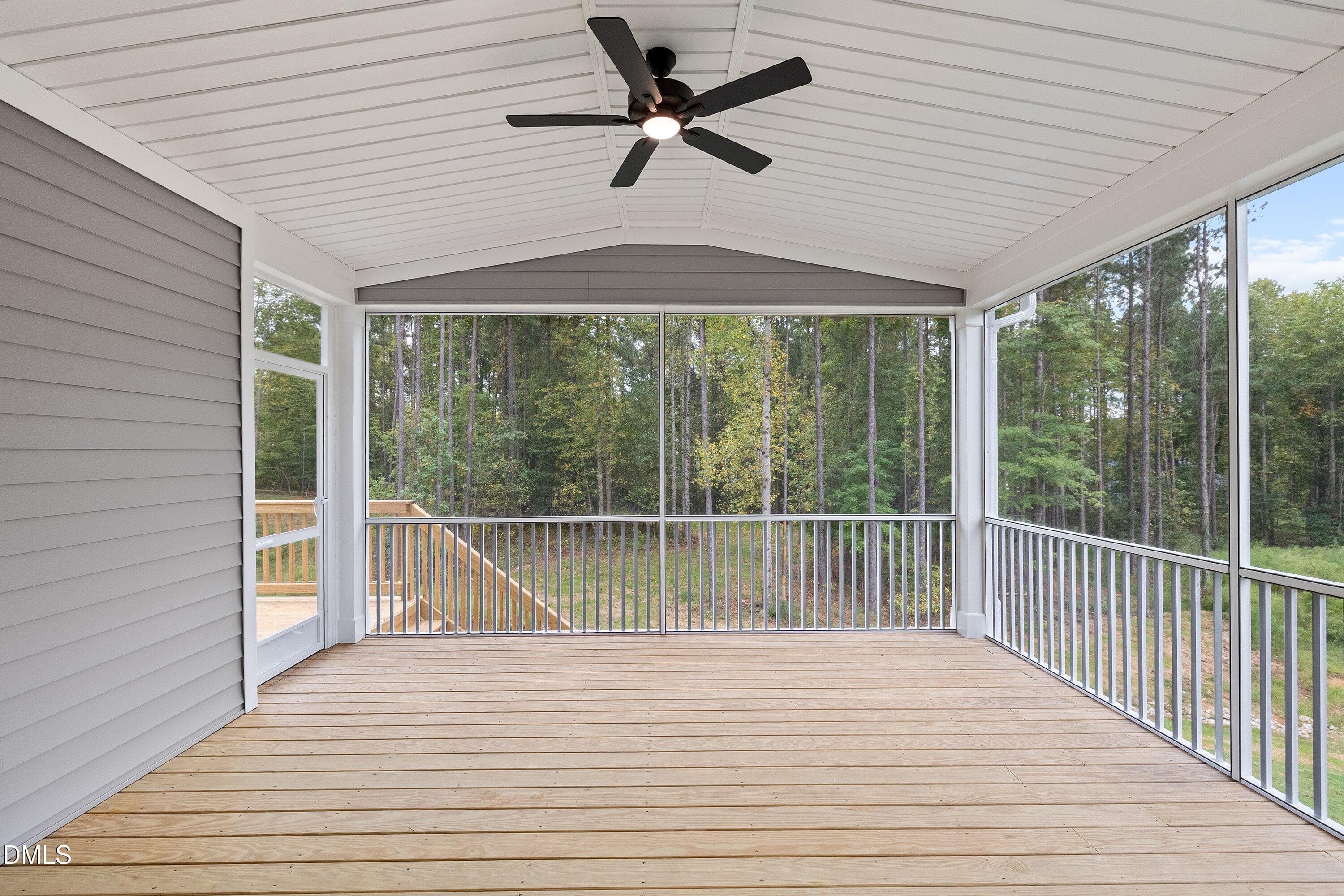 Covered Porch - 125 W Victoria Ridge Drive 29, Selma, NC 27576