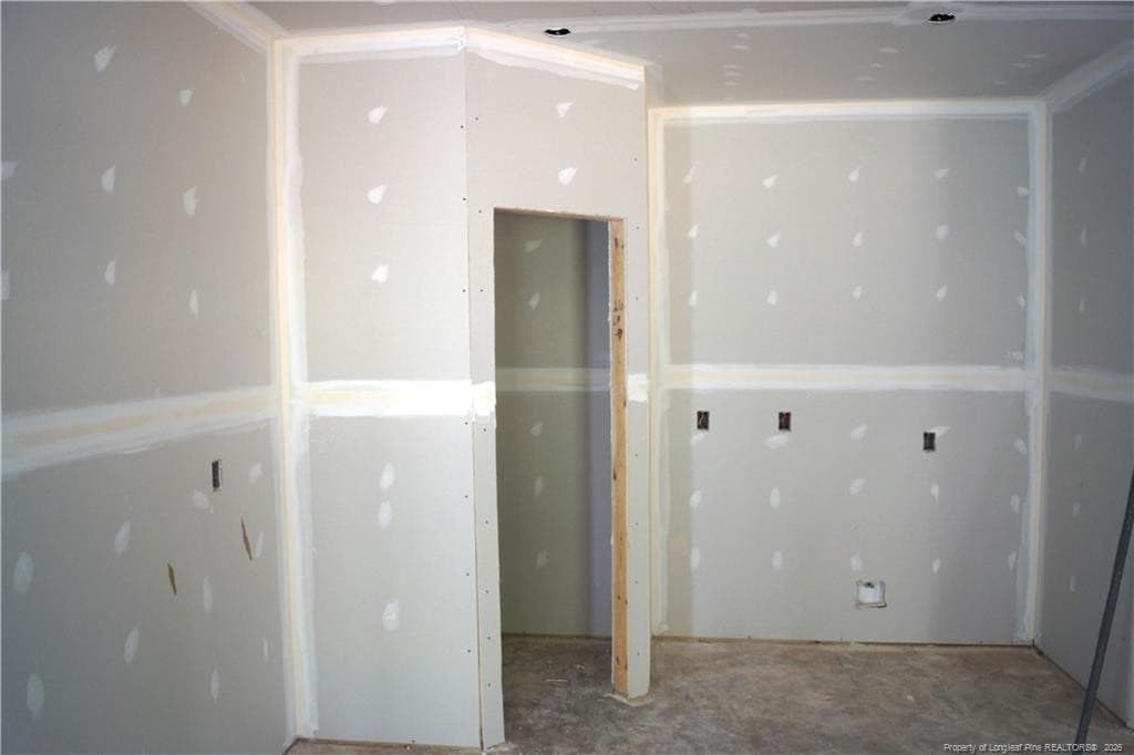 Photo 5 - 190 WILLOWBROOK Drive, Sanford, NC 27331