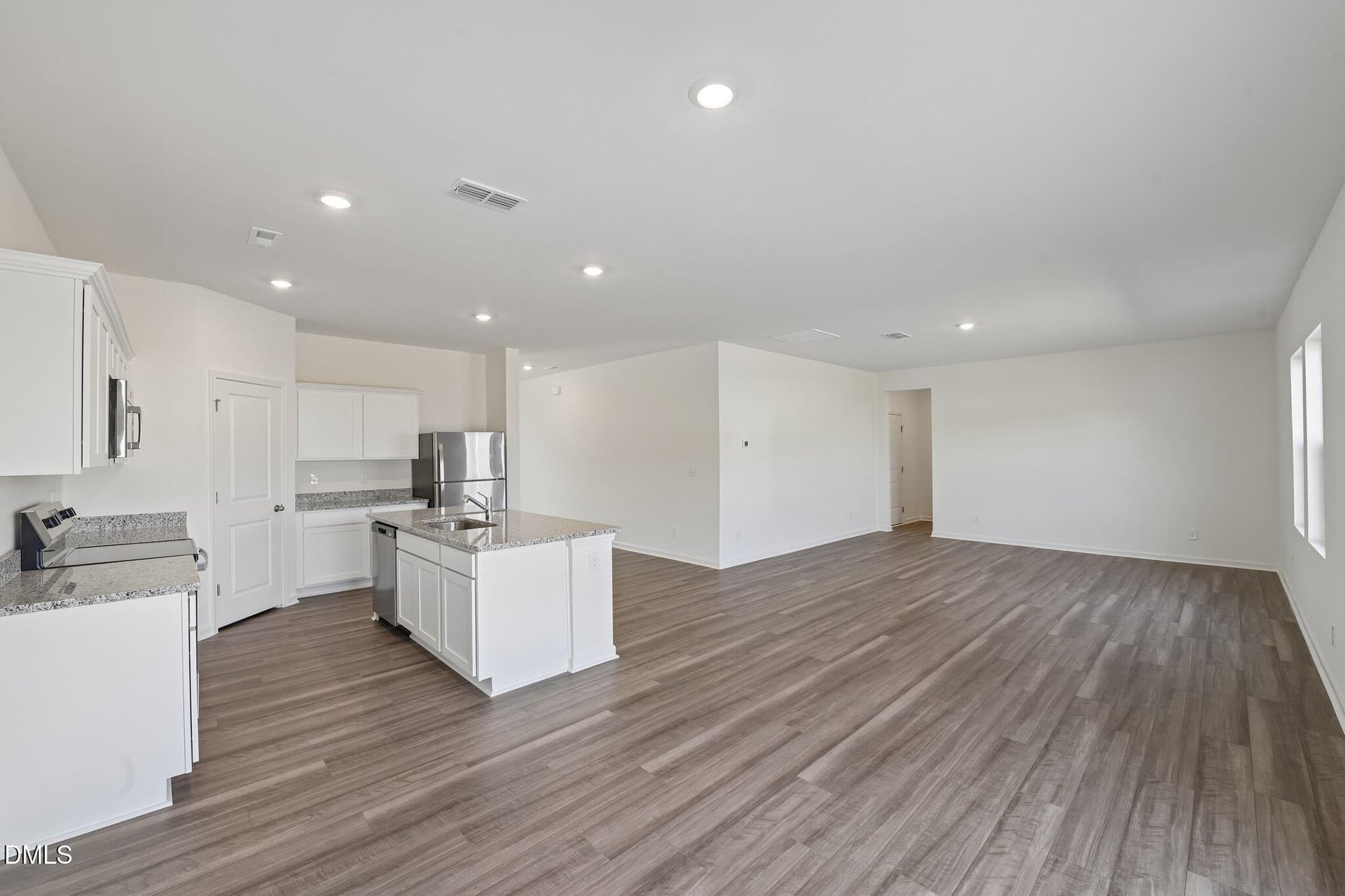 22-web-or-mls-Quarry Rd 547-S2105-018 - 122 S Waterstone Lane, Clayton, NC 27520