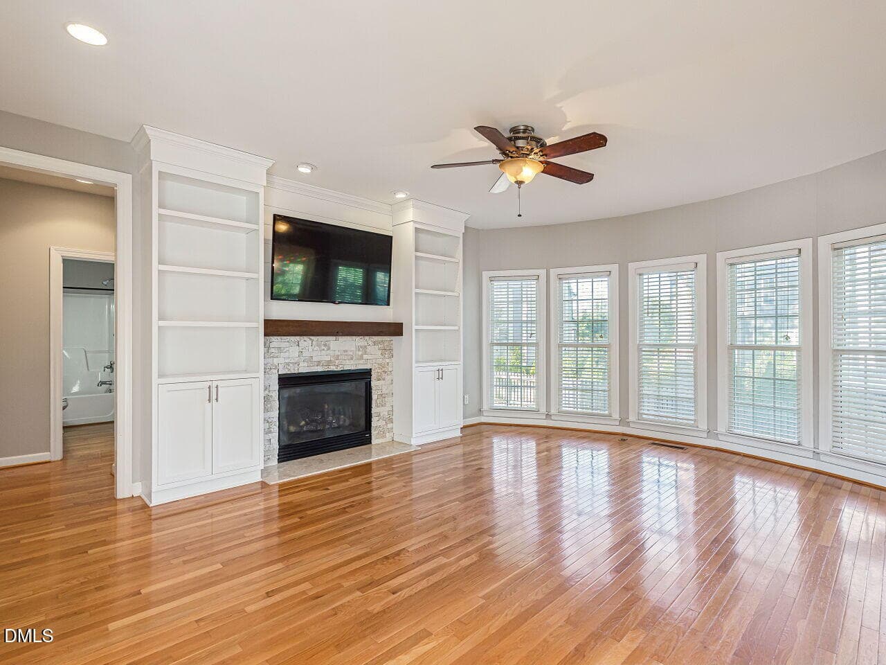 010-1280x960-family-room - 6004 Tiffield Way, Wake Forest, NC 27587, Wake Forest