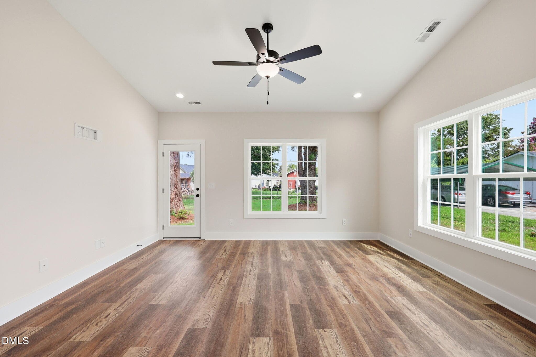 30-web-or-mls-IMG_7965 - 306 S Washington Avenue, Dunn, NC 28334, Dunn