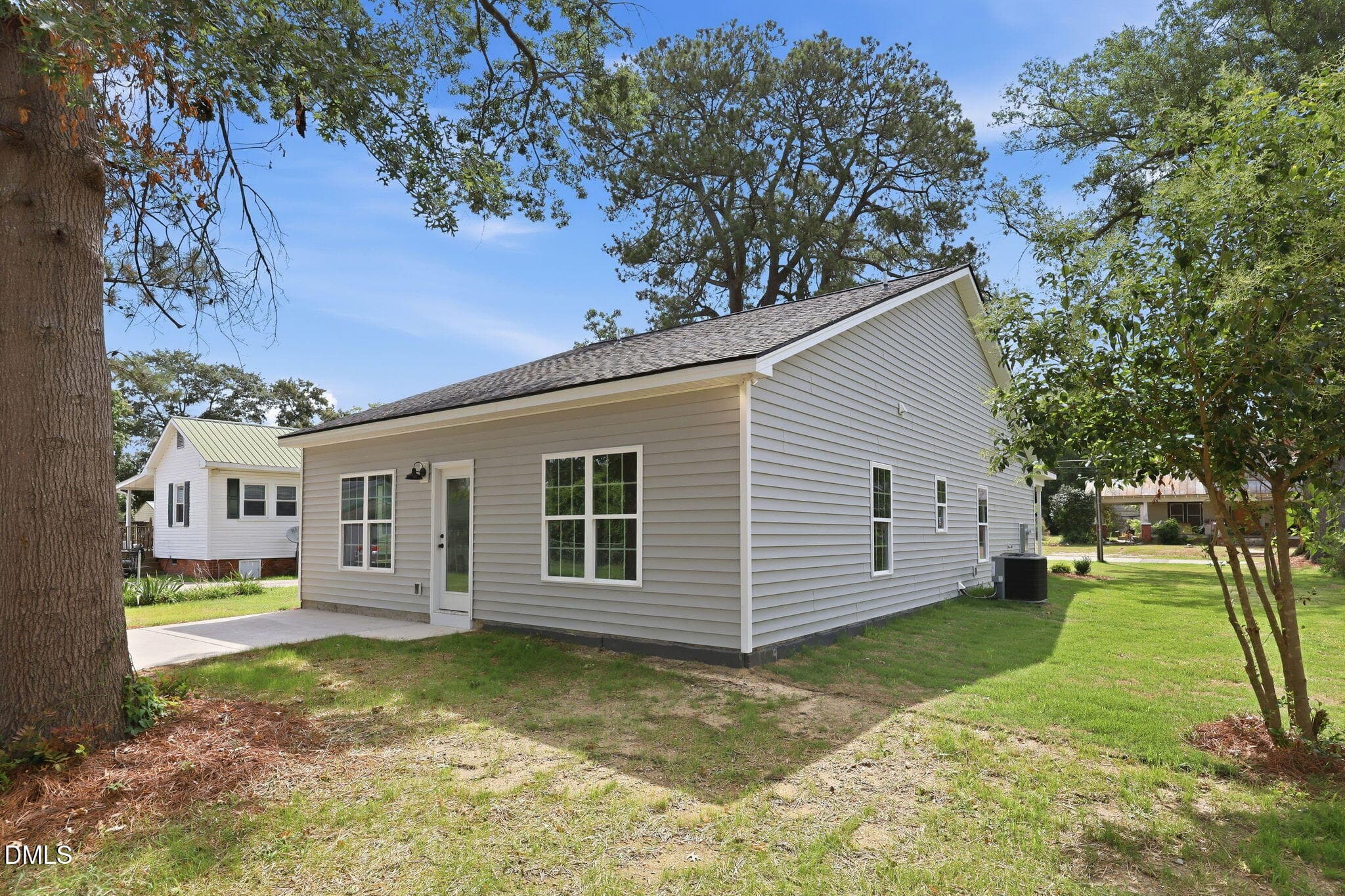 47-web-or-mls-IMG_8001 - 306 S Washington Avenue, Dunn, NC 28334, Dunn