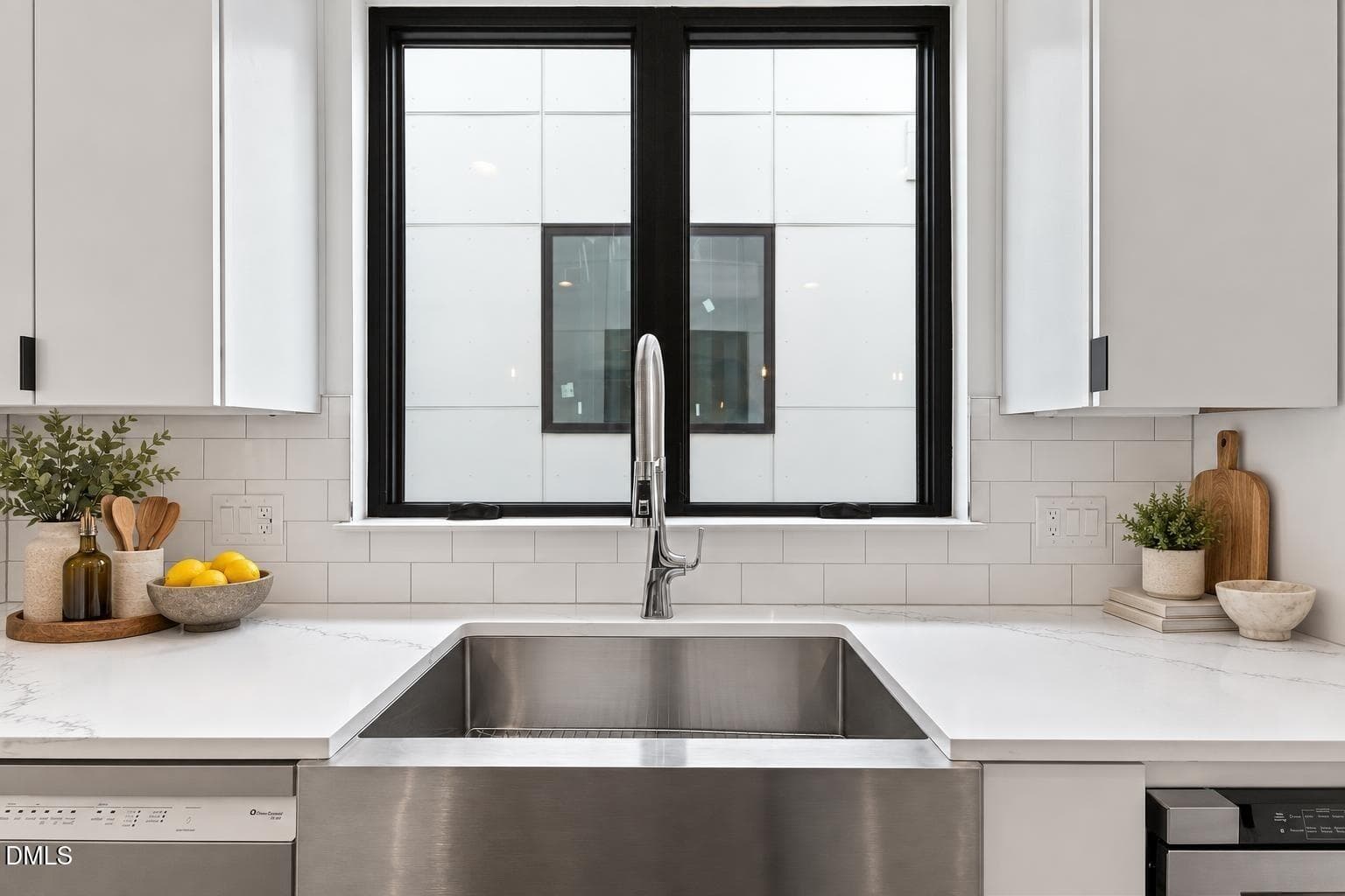 KITCHEN SINK - 805 N Roxboro Street, Durham, NC 27701