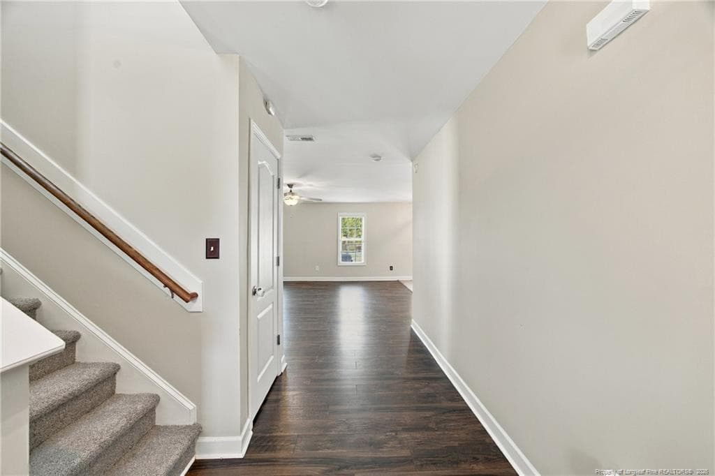 Photo 4 - 6645 Hillbrook Road, Hope Mills, NC 28348