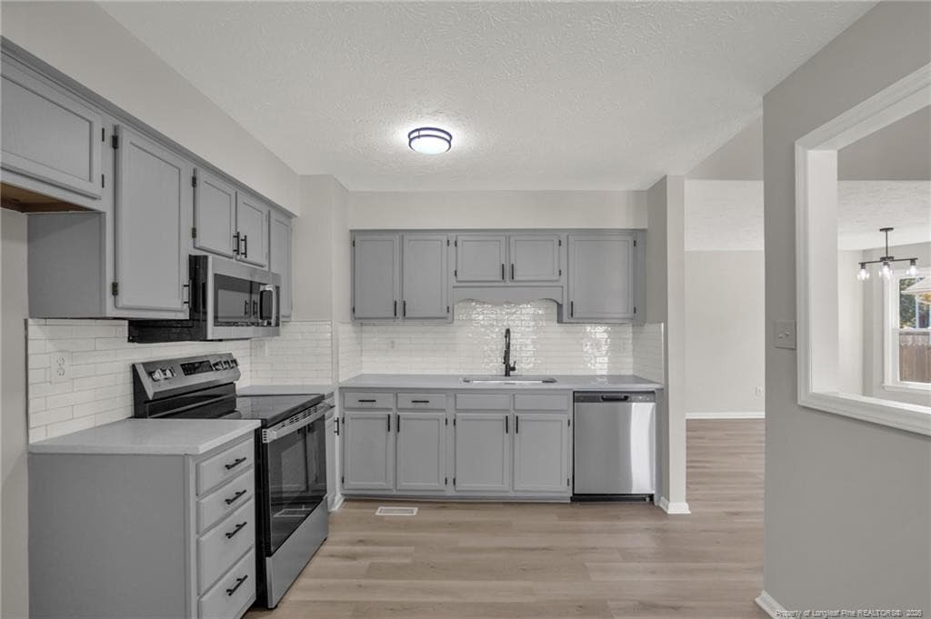 Photo 11 - 827 Windingwood Place, Hope Mills, NC 28348