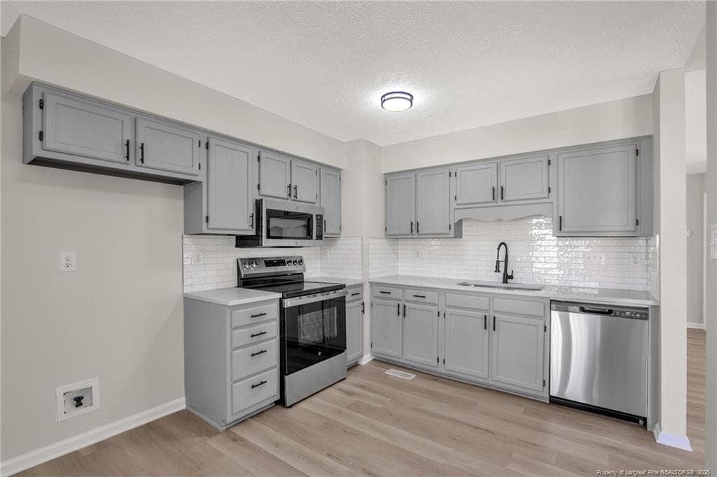 Photo 12 - 827 Windingwood Place, Hope Mills, NC 28348