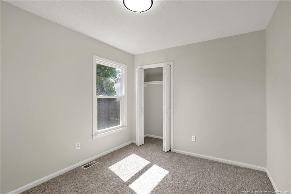 Photo 17 - 827 Windingwood Place, Hope Mills, NC 28348, Hope Mills