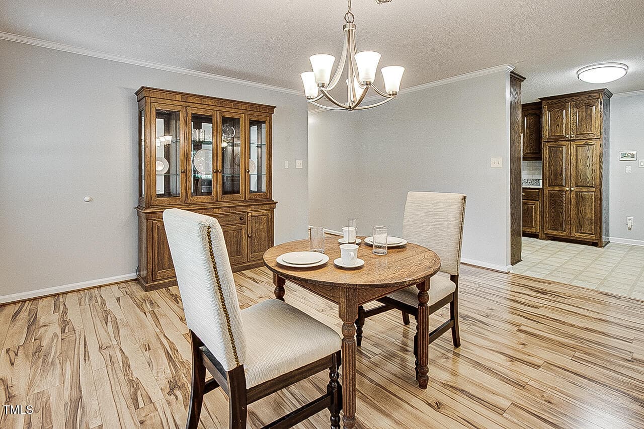 Dining - 835 Pearleman Teague Road, Siler City, NC 27344, Siler City