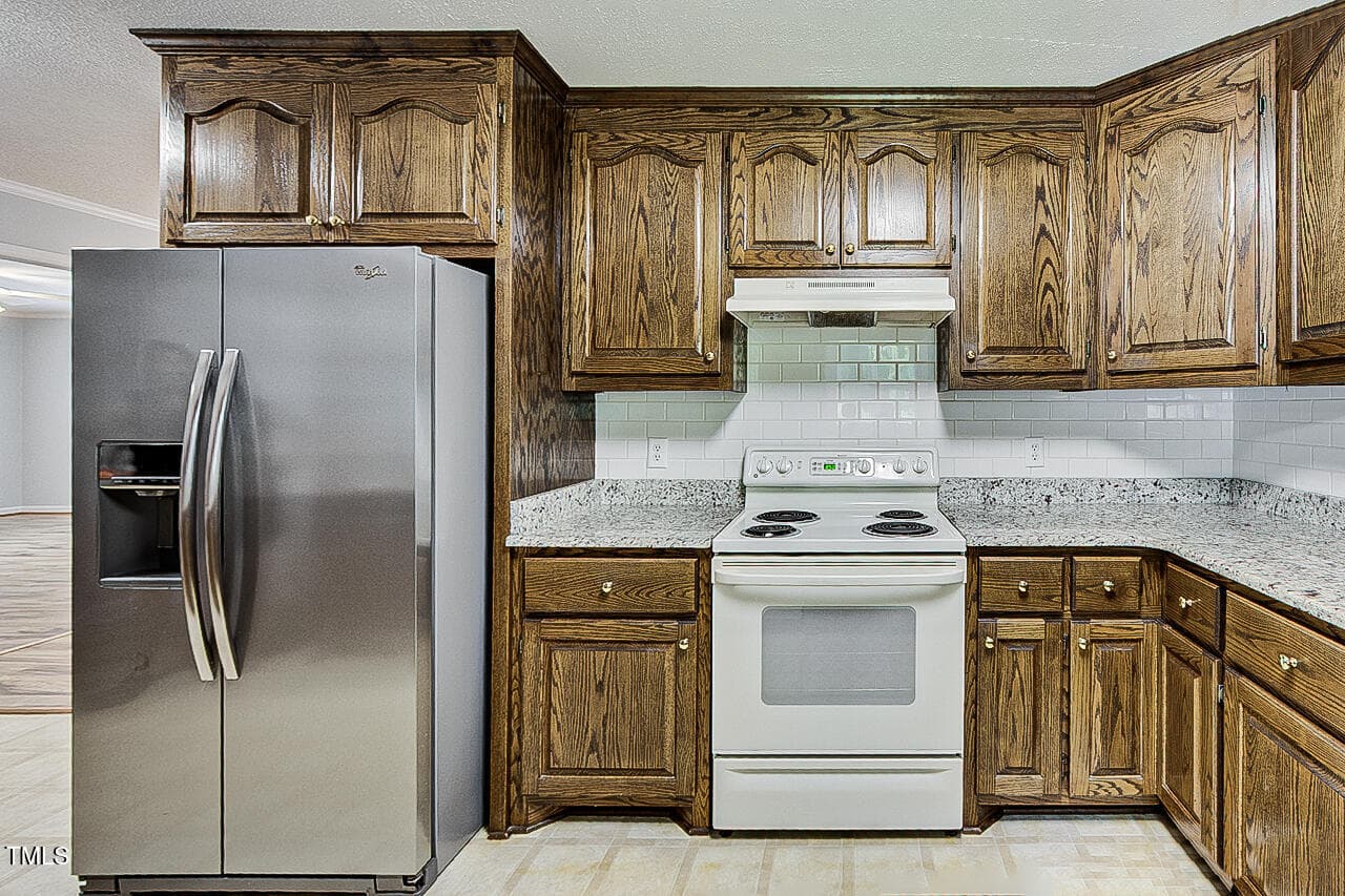 Kitchen - 835 Pearleman Teague Road, Siler City, NC 27344, Siler City