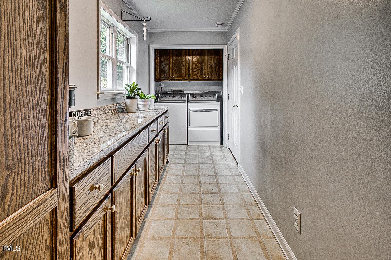 Utility/Laundry - 835 Pearleman Teague Road, Siler City, NC 27344, Siler City