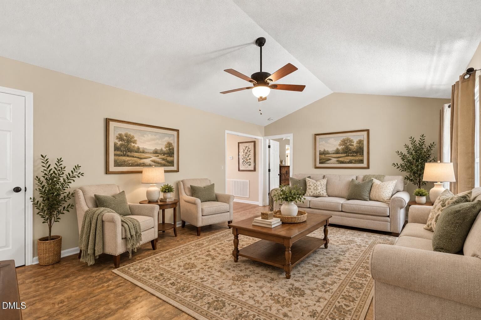 Warm Traditional Living Room Retreat - 113 Crosswinds Drive, Selma, NC 27576