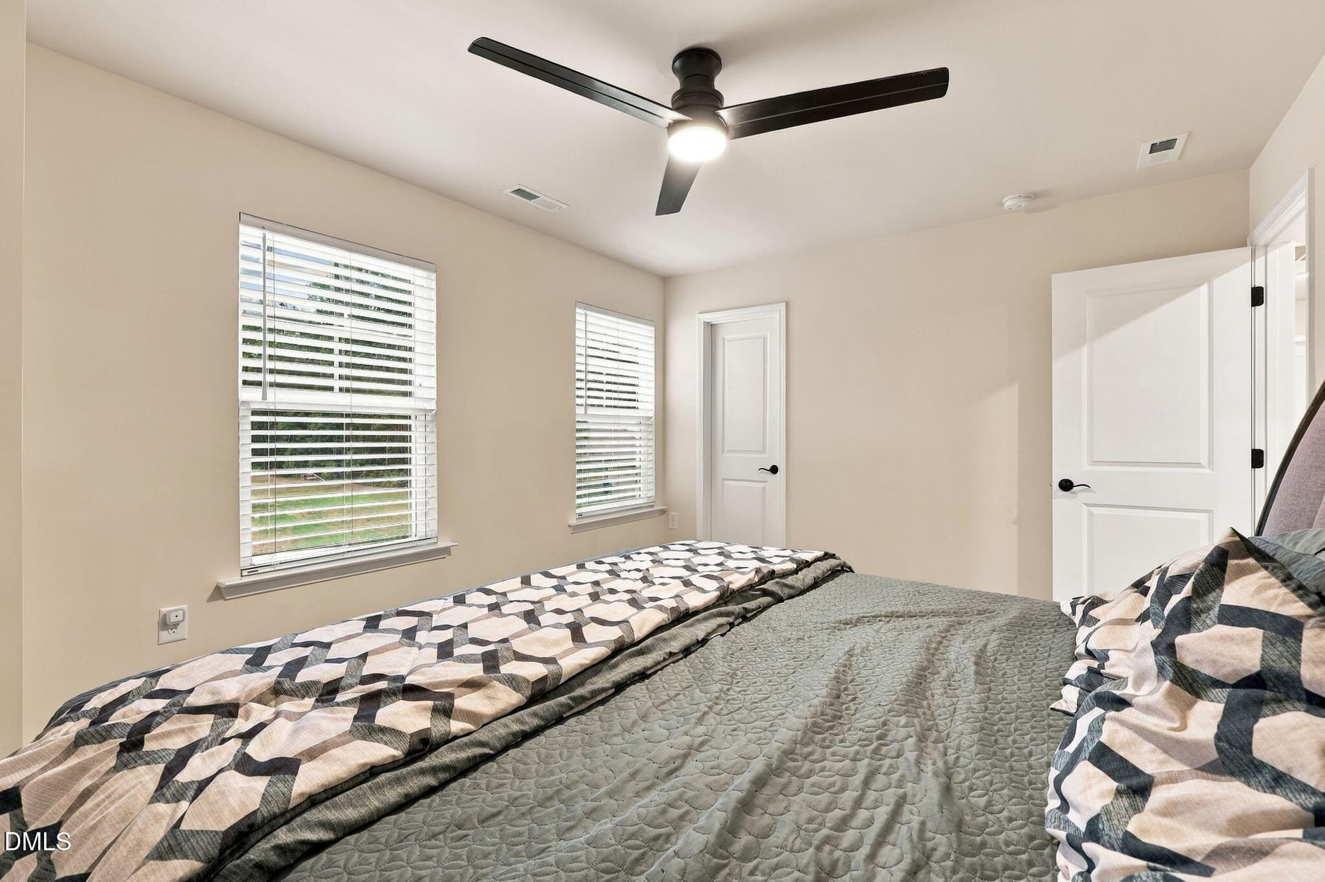 19-web-or-mls-IMG_2813_Edit - 8516 Jordan Meadow Drive, Fuquay Varina, NC 27526